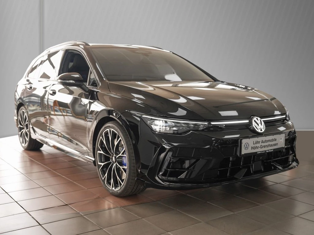 Volkswagen Golf VIII Variant 2.0 TSI 245 kW 4Motion R AHK