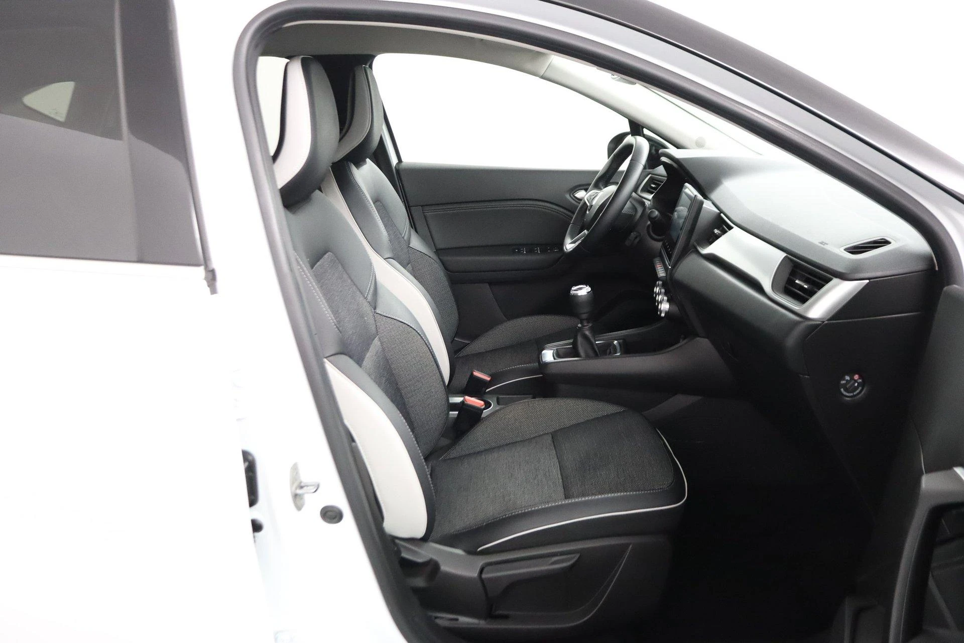 Renault-Captur-image-18