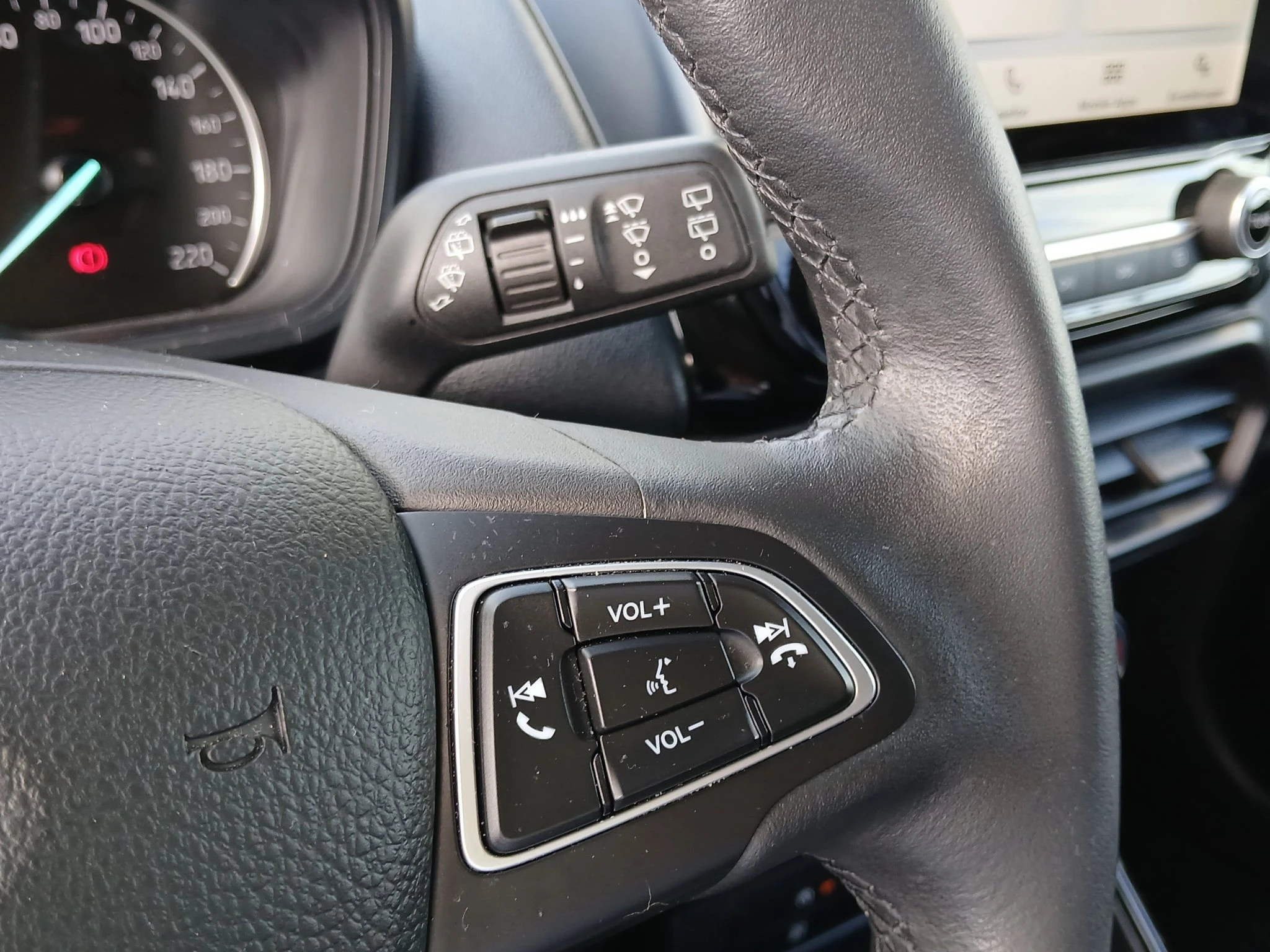 Ford-EcoSport-image-21