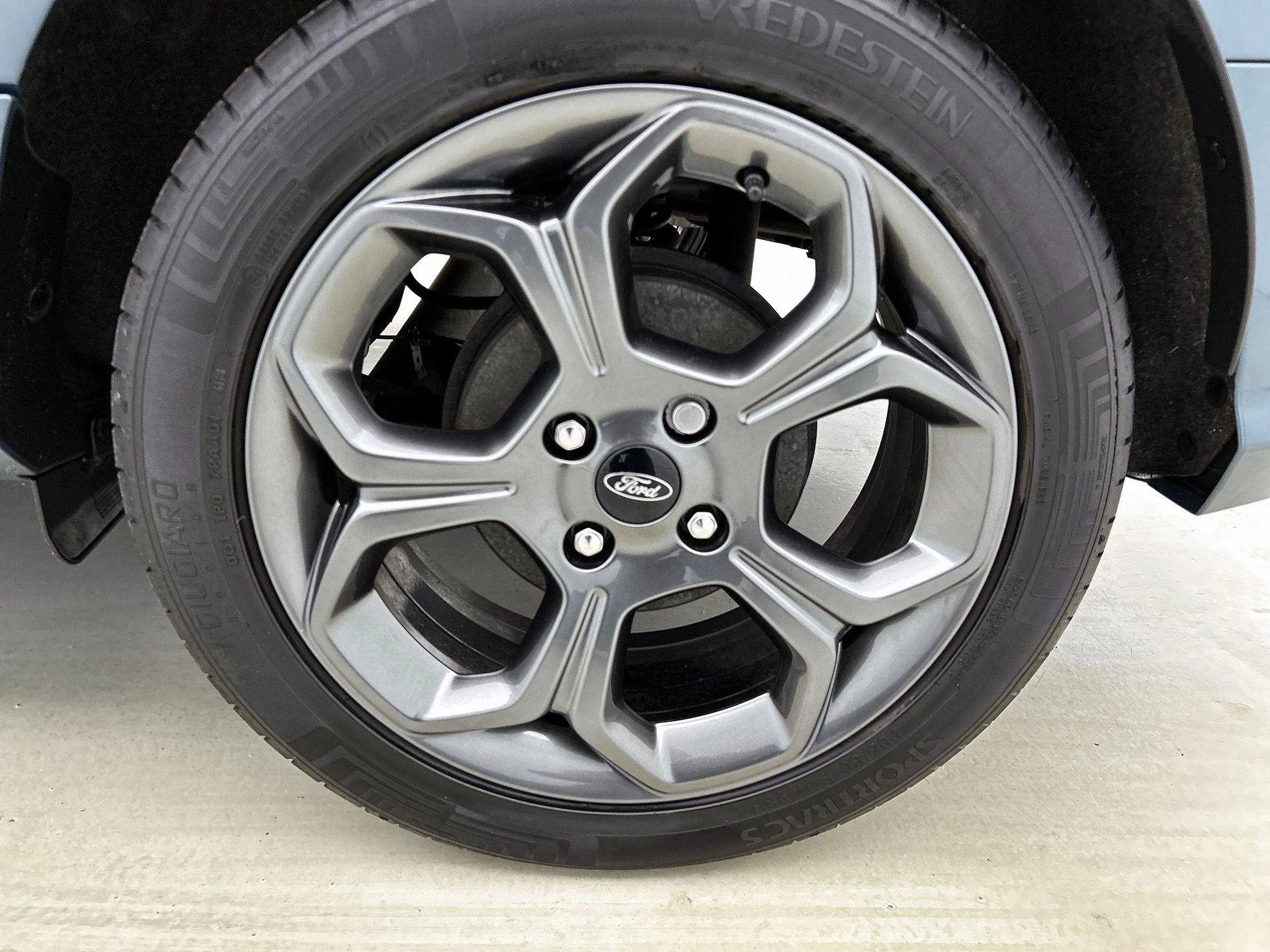 Ford-EcoSport-image-35