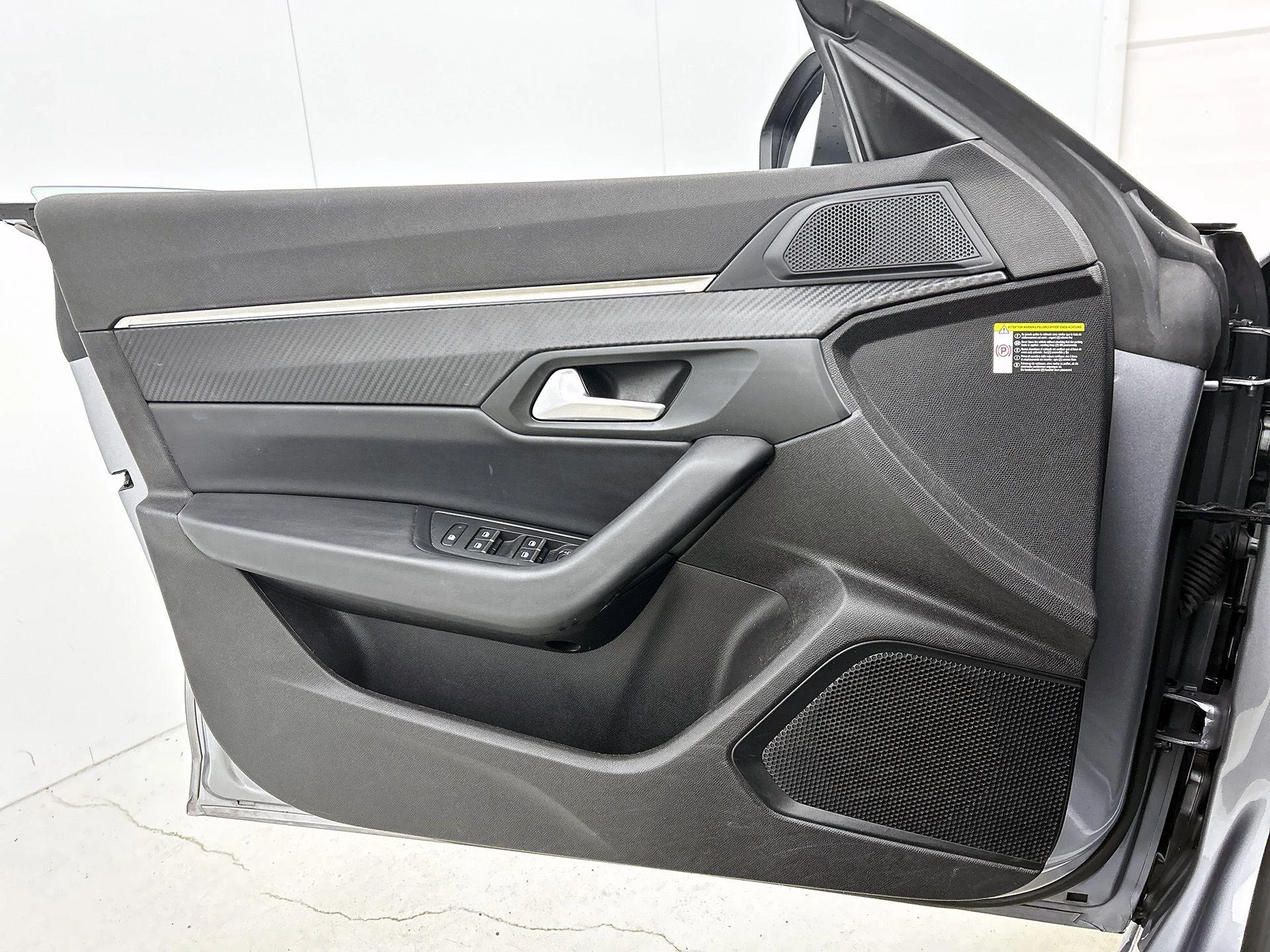 Peugeot-508-image-23