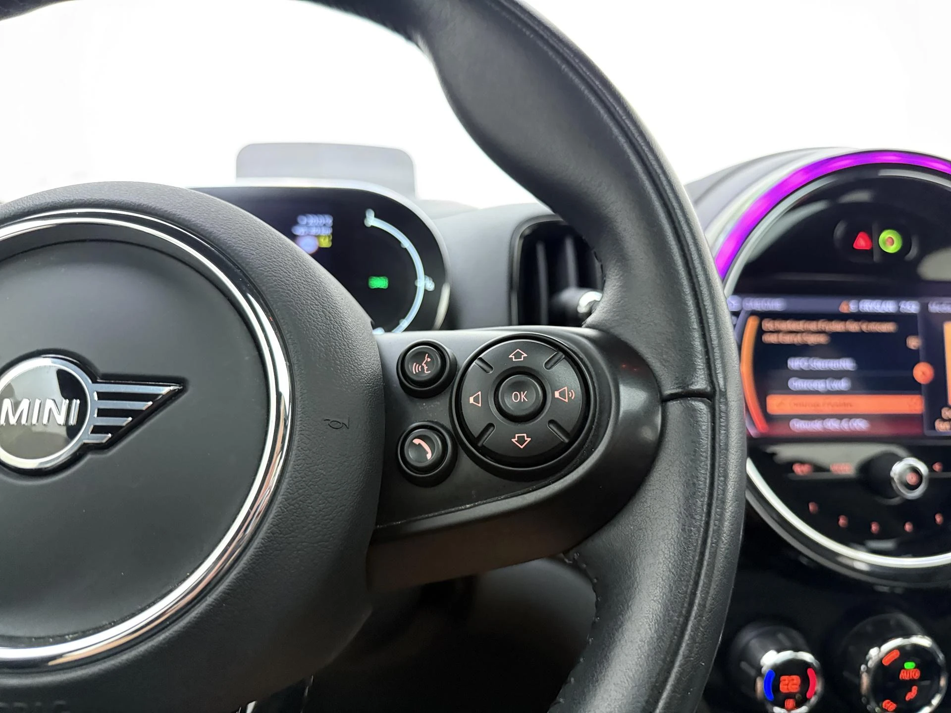 MINI-Countryman-image-17