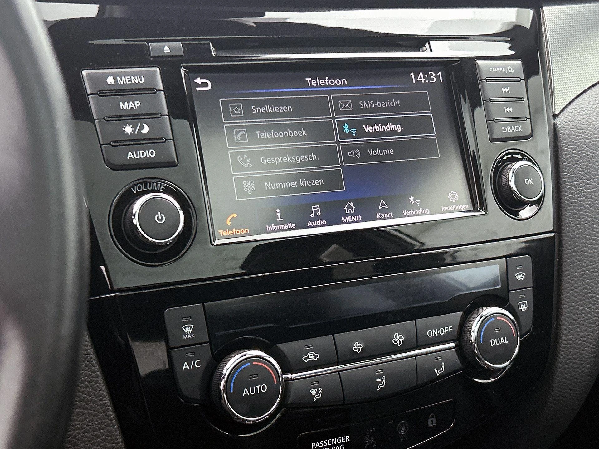 Nissan-QASHQAI-image-18