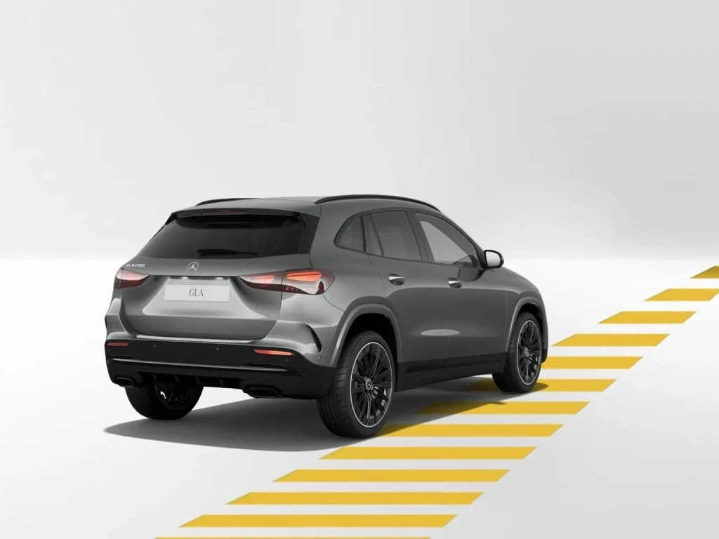 Mercedes-Benz-GLA 200-image-6