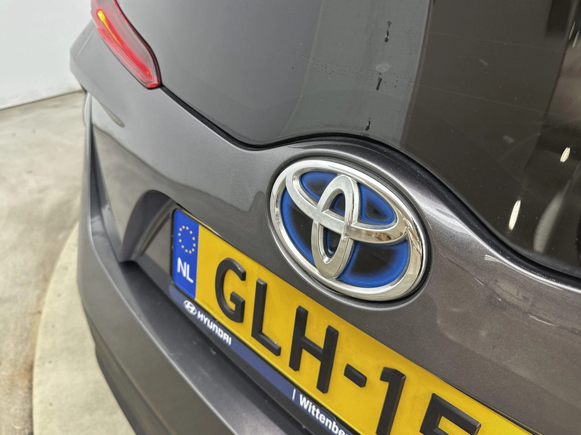 Toyota-Prius-image-23