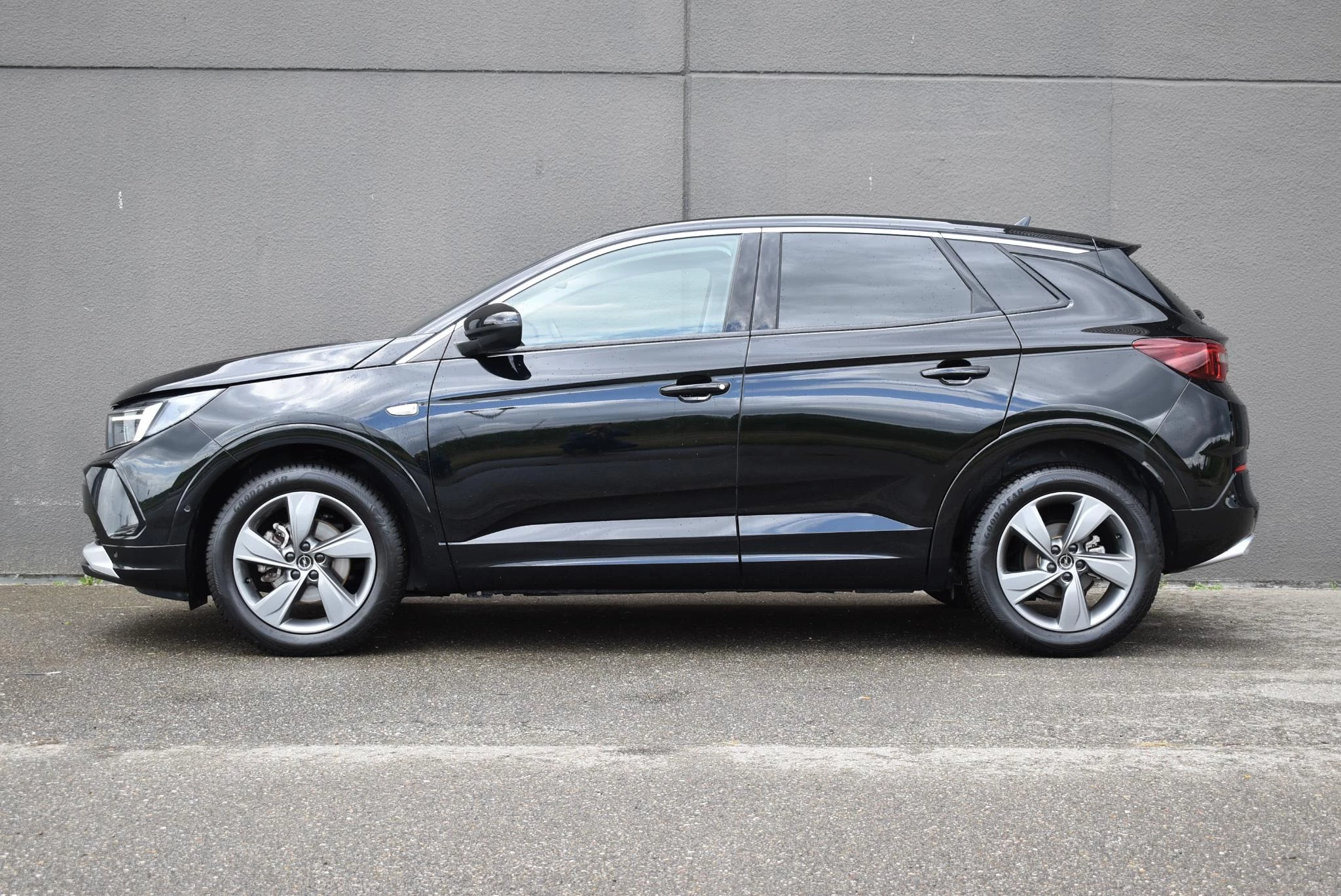 Opel-Grandland-image-3