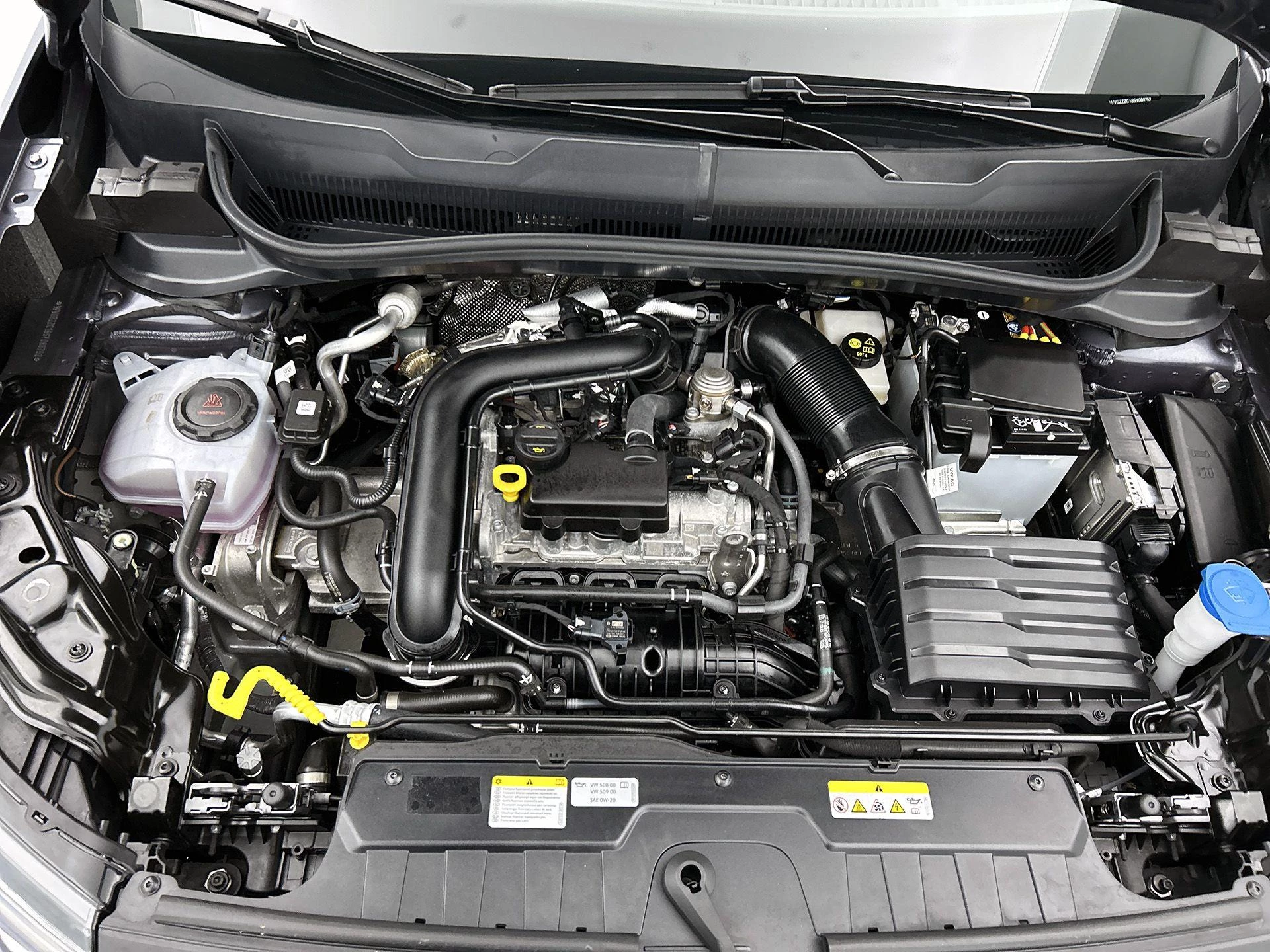 Volkswagen-T-Cross-image-24