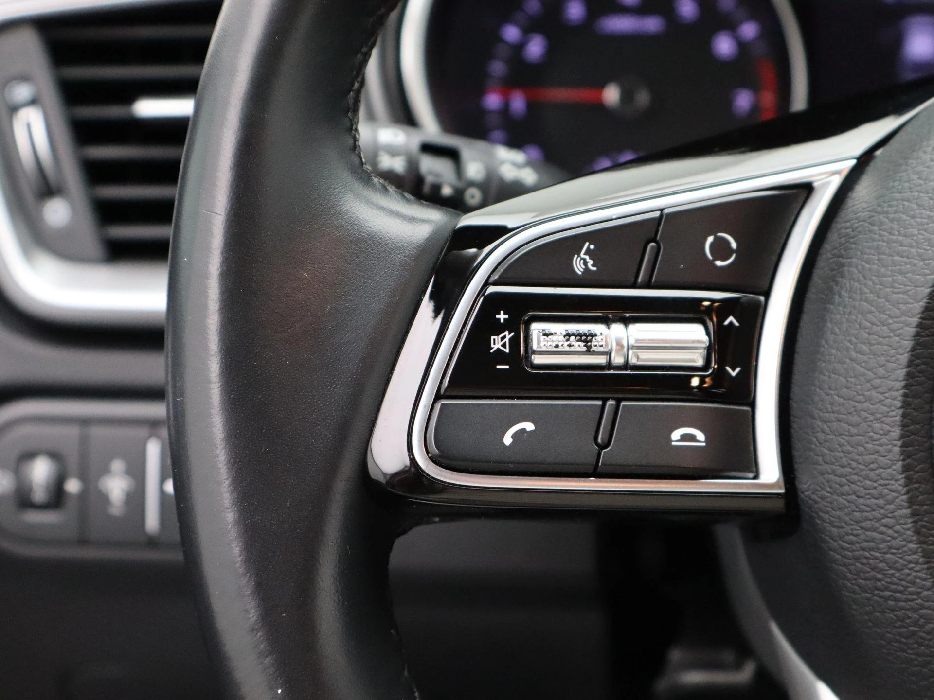 Kia-Ceed Sportswagon-image-18