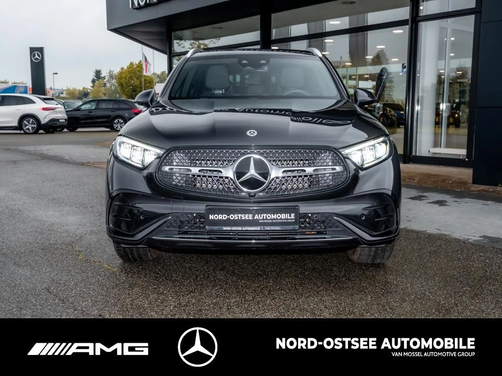 Mercedes-Benz GLC 300 d AMG 4M AHK DISTRONIC MBUX SHZ AMG Line
