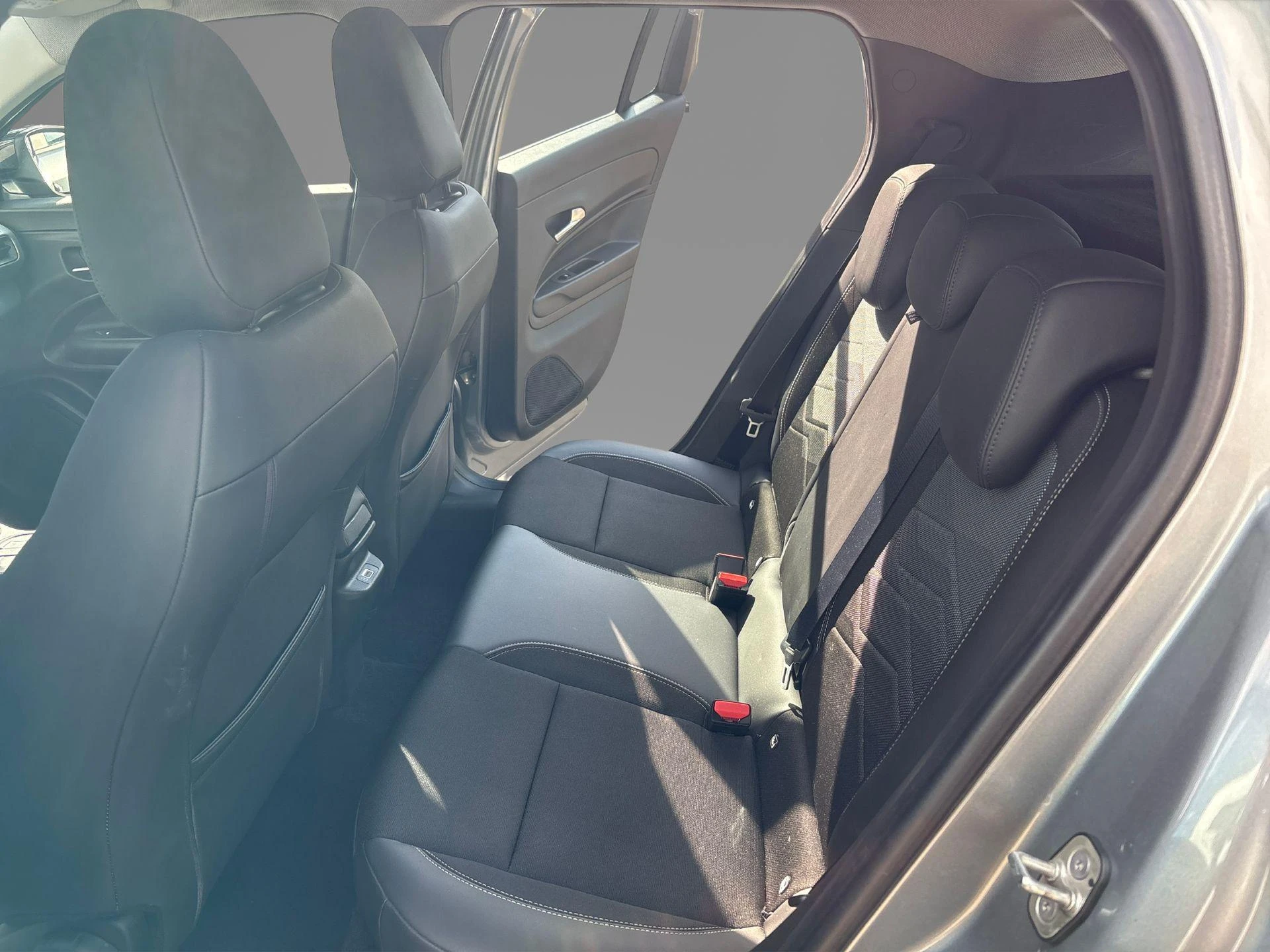 Jeep Avenger 1.2 e-Hybrid Altitude