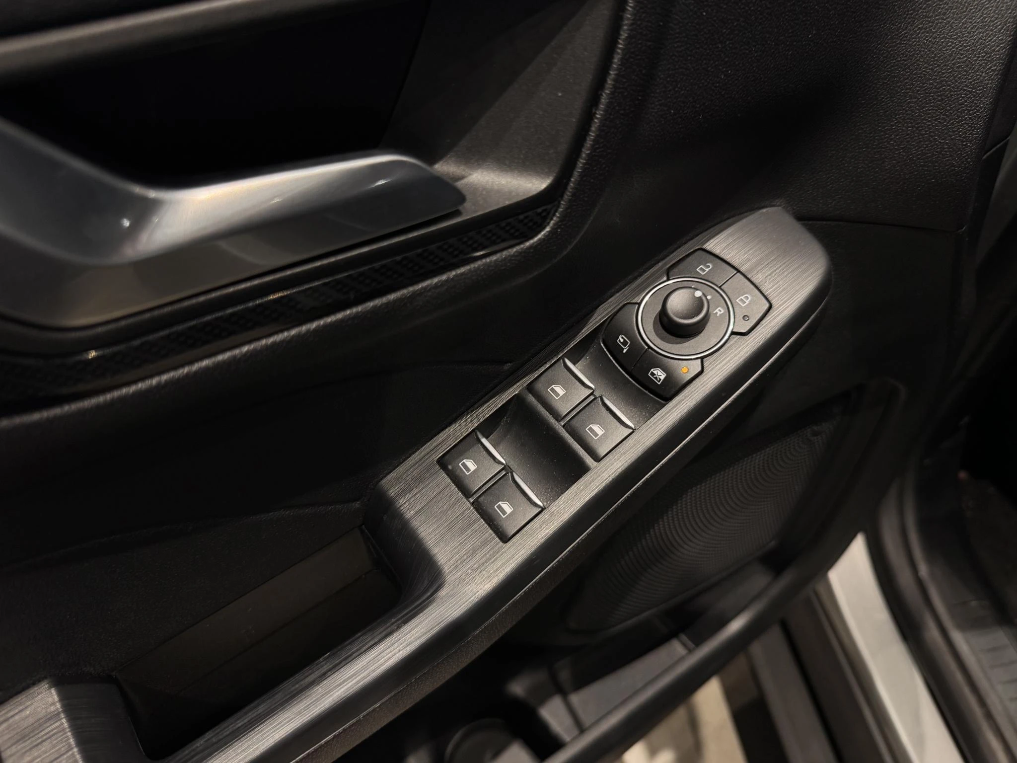 Ford-Kuga-image-12