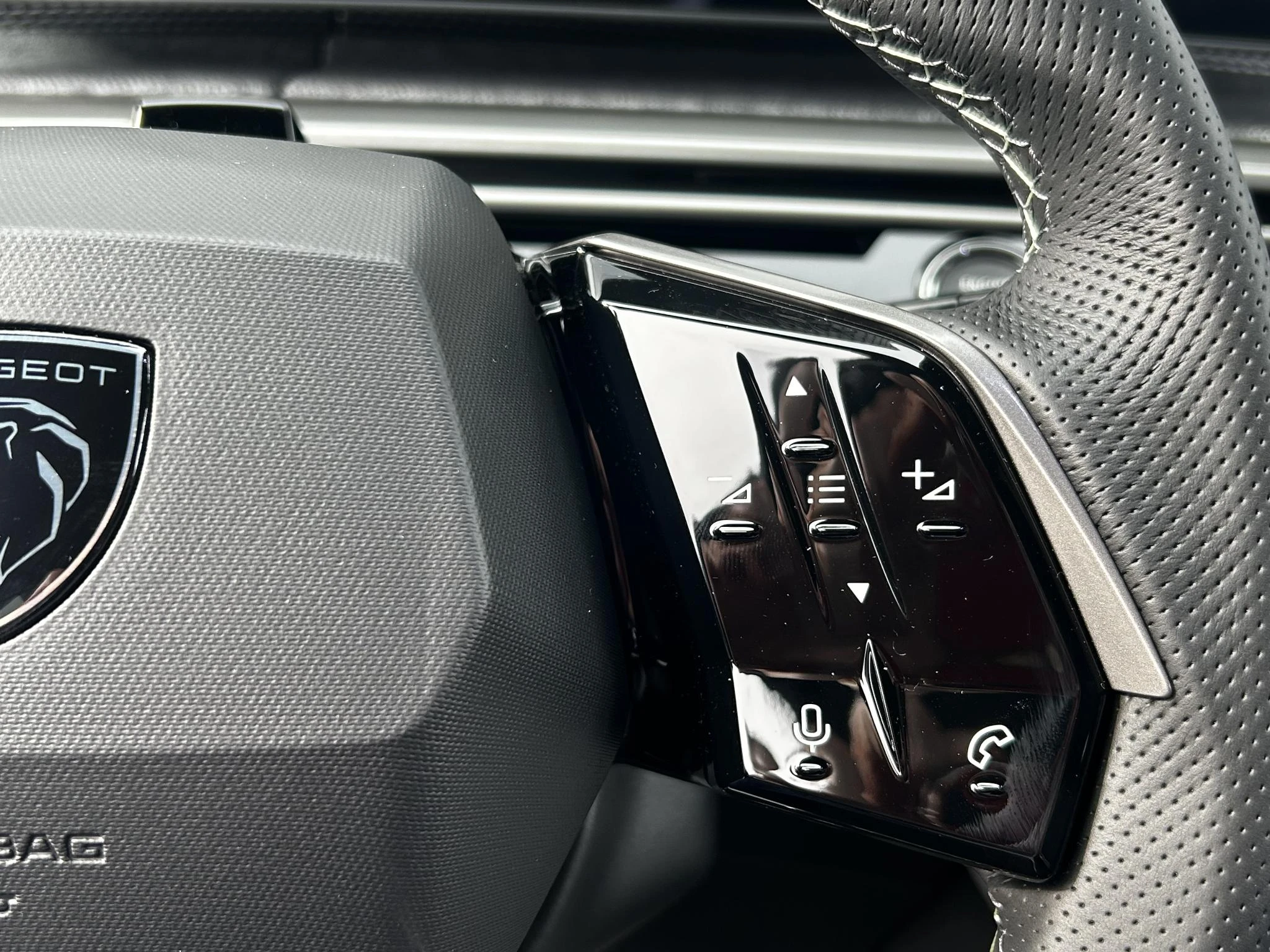 Peugeot-3008-image-13
