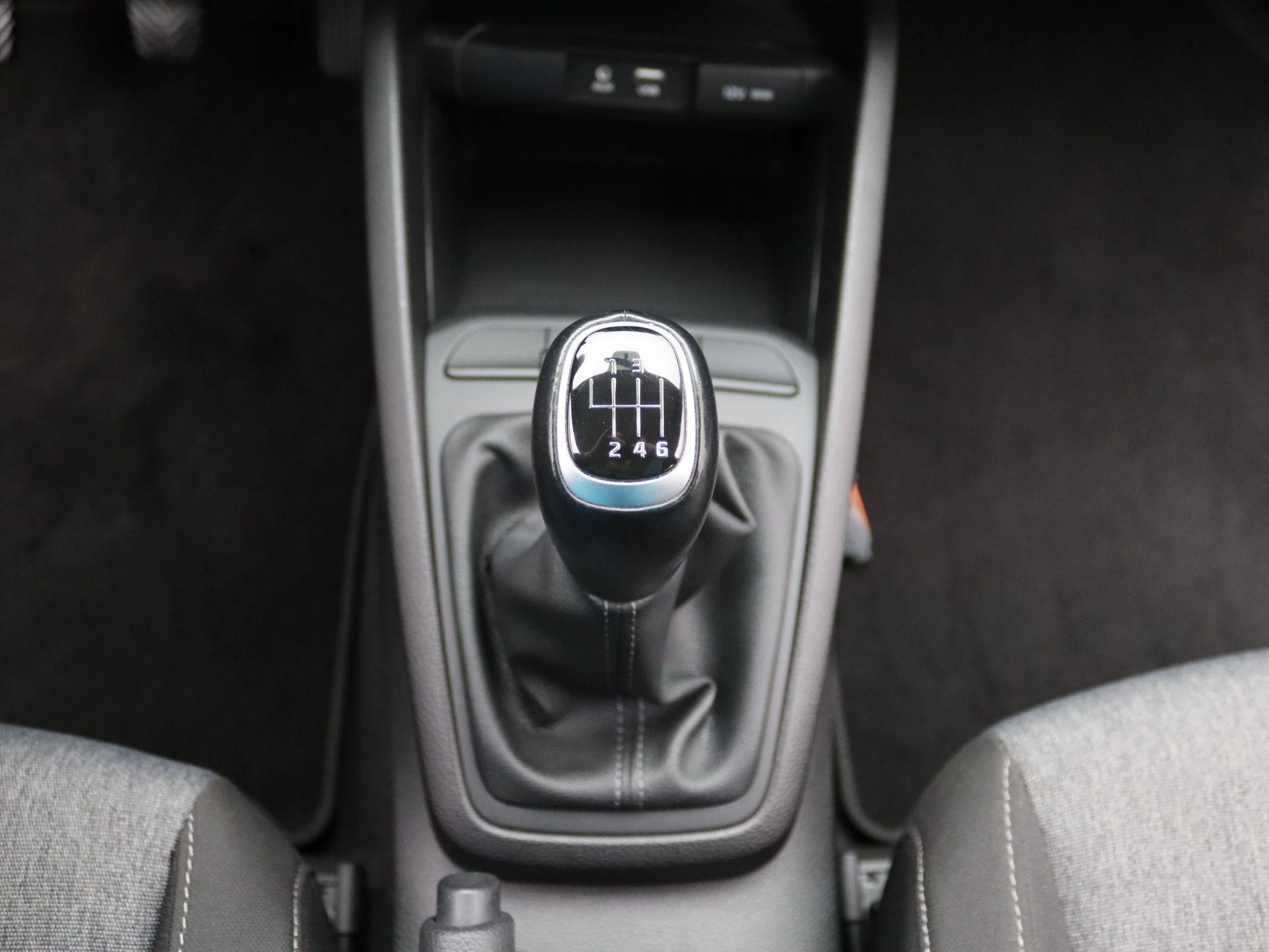 Kia-Stonic-image-15