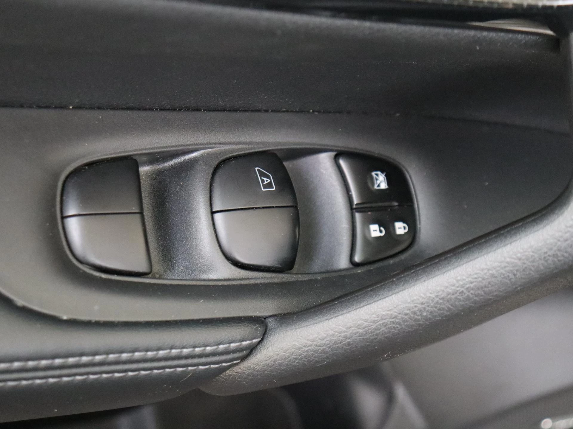 Nissan-X-Trail-image-24