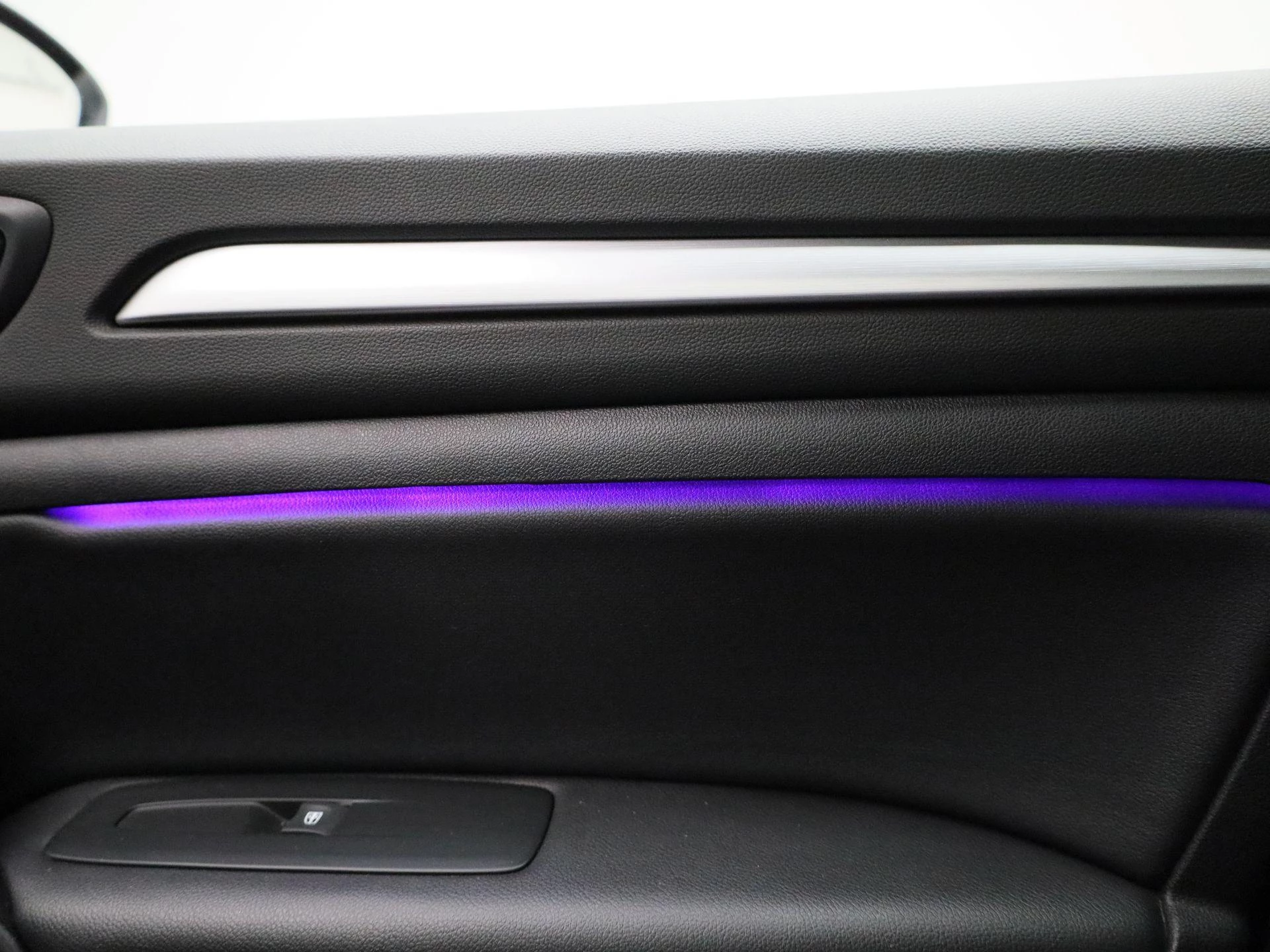 Renault-Megane E-Tech-image-28