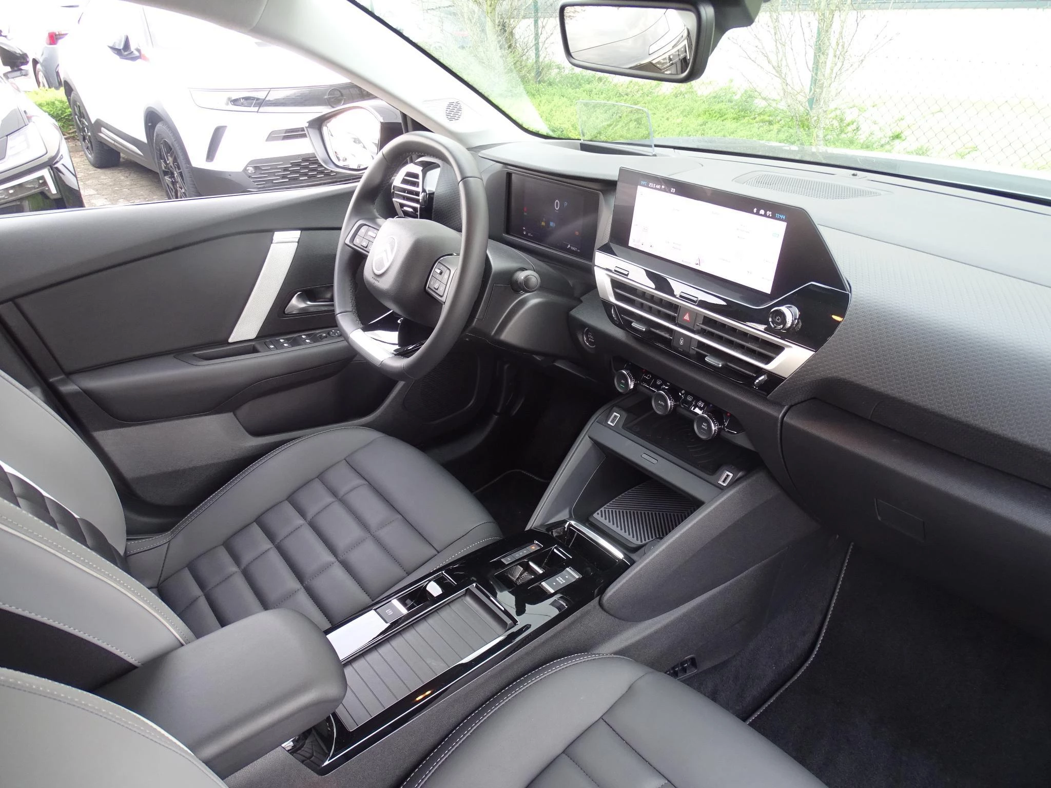 Citroën C4 1.2 Hybride 136 ë-DCS6 MAX