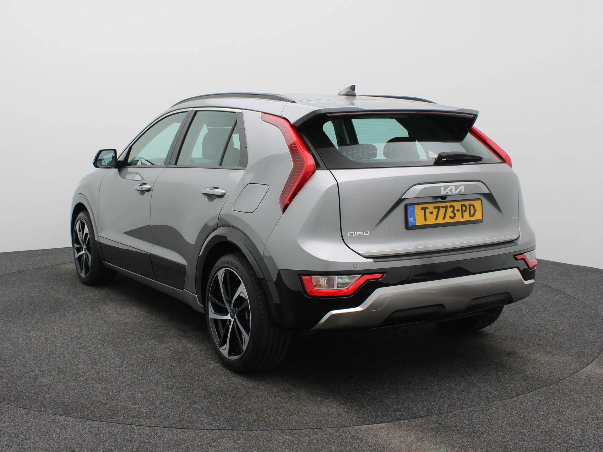 Kia-Niro-image-1