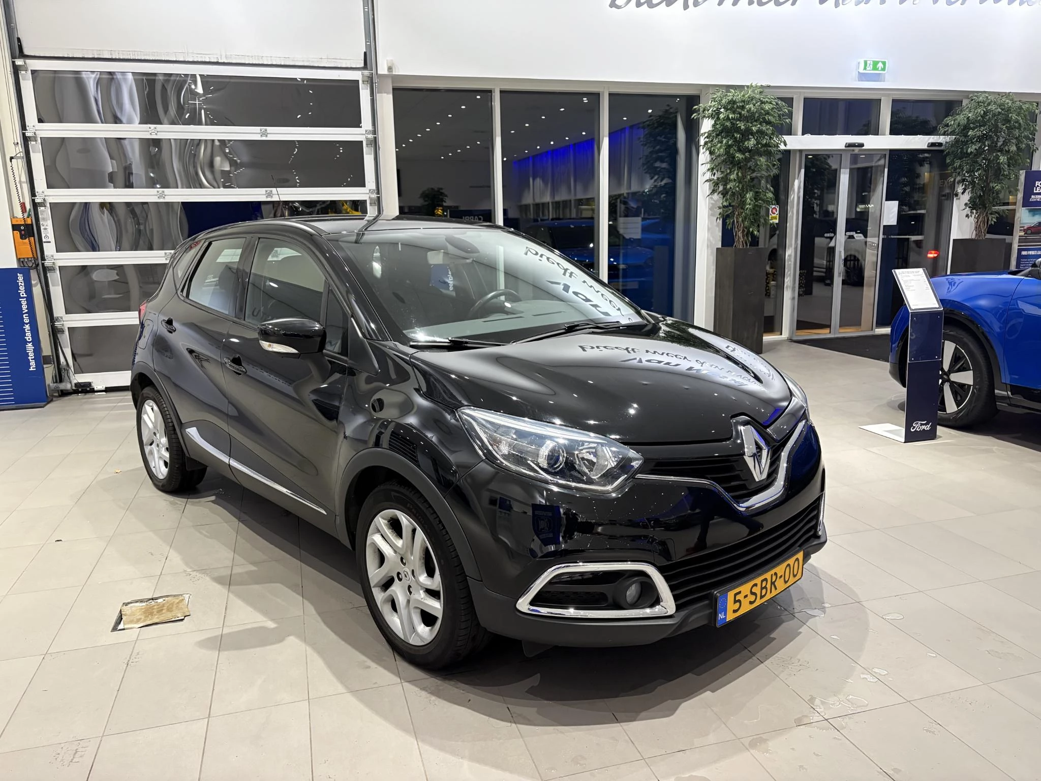 Renault-Captur-image-6