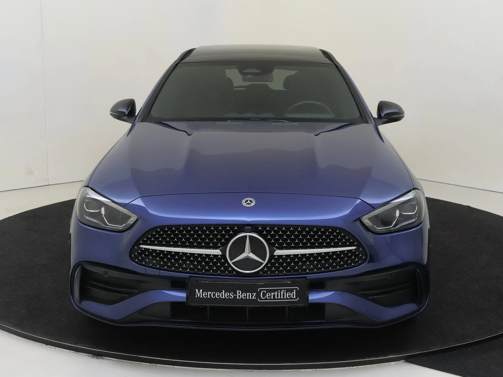 Mercedes-Benz-C-Klasse-image-5