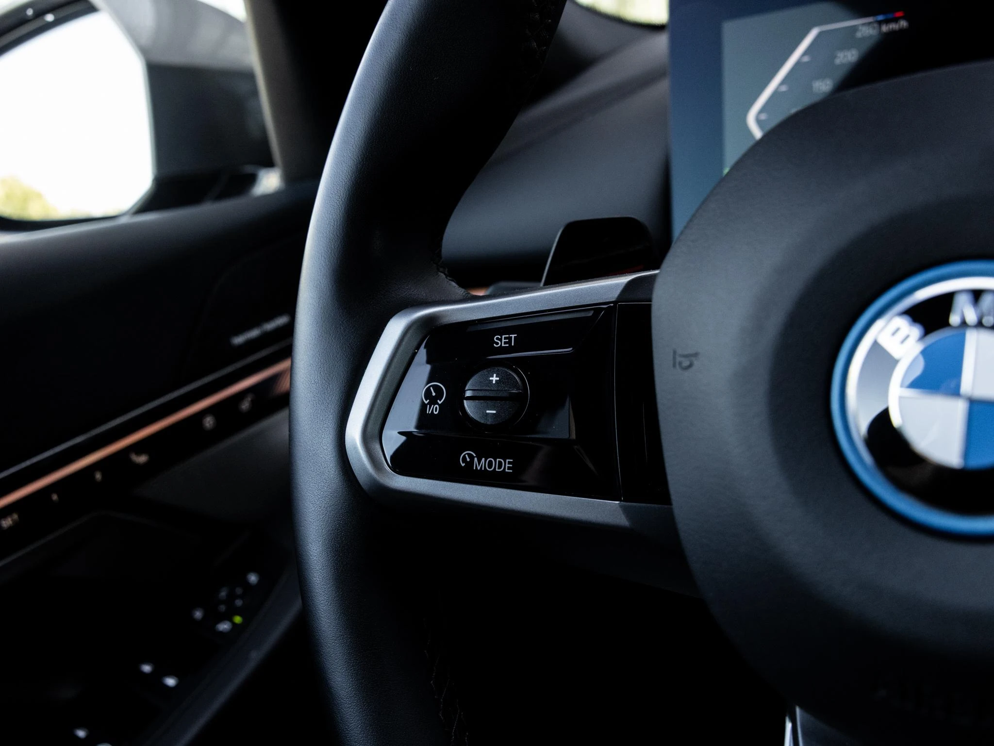 BMW-i5-image-31
