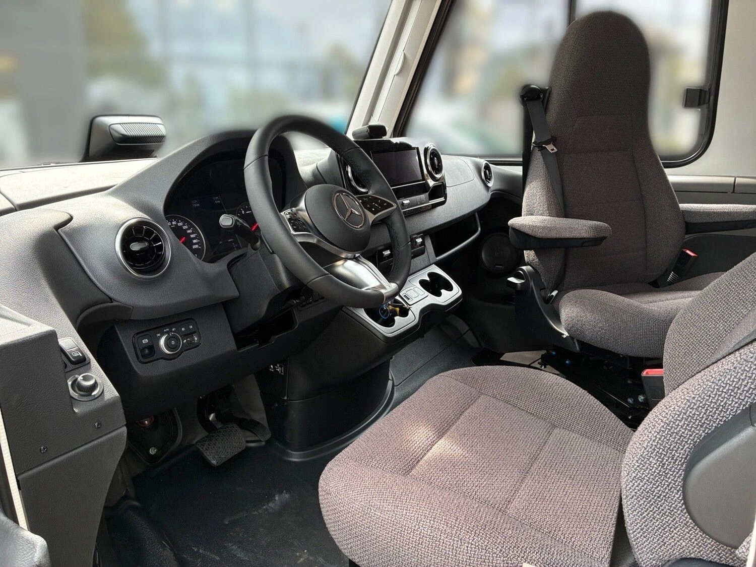 Hymer--image-6