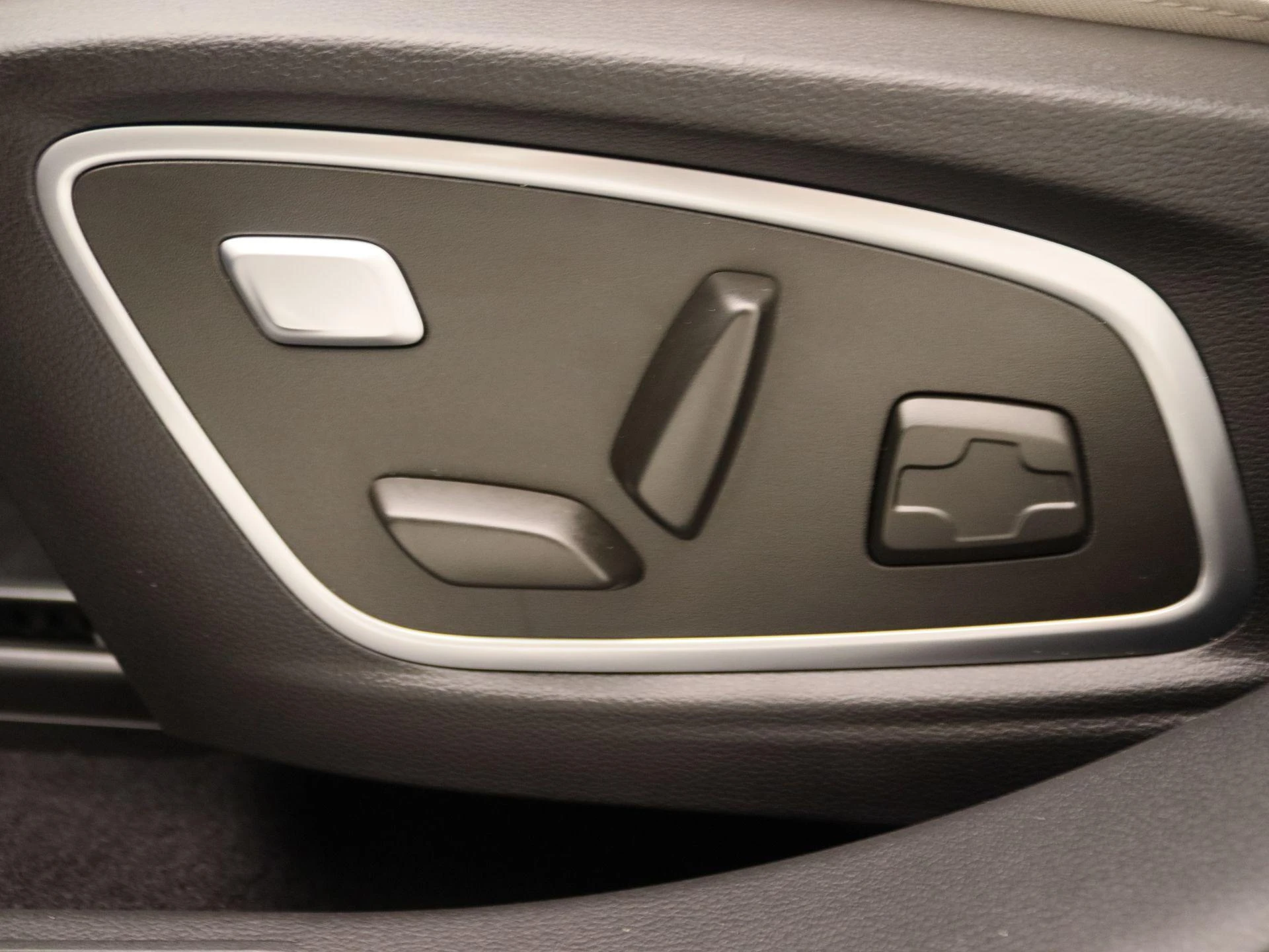 Renault Espace E-Tech full hybrid 200 iconic 7p.