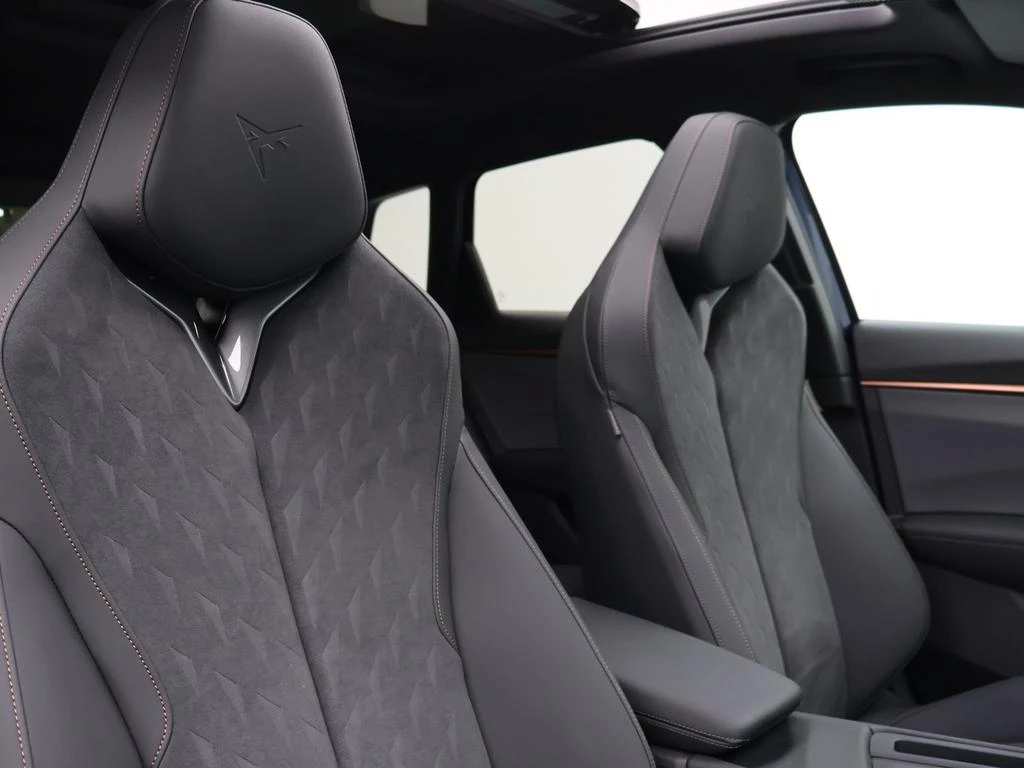 CUPRA Terramar e-Hybrid Terramar VZ PHEV 1.5e-HYBRID 272pk DSG *AUTOMAAT*PANO DAK*SPORTZETELS*ALCANTARA*NAVI*KEYLESS*CRUISE*