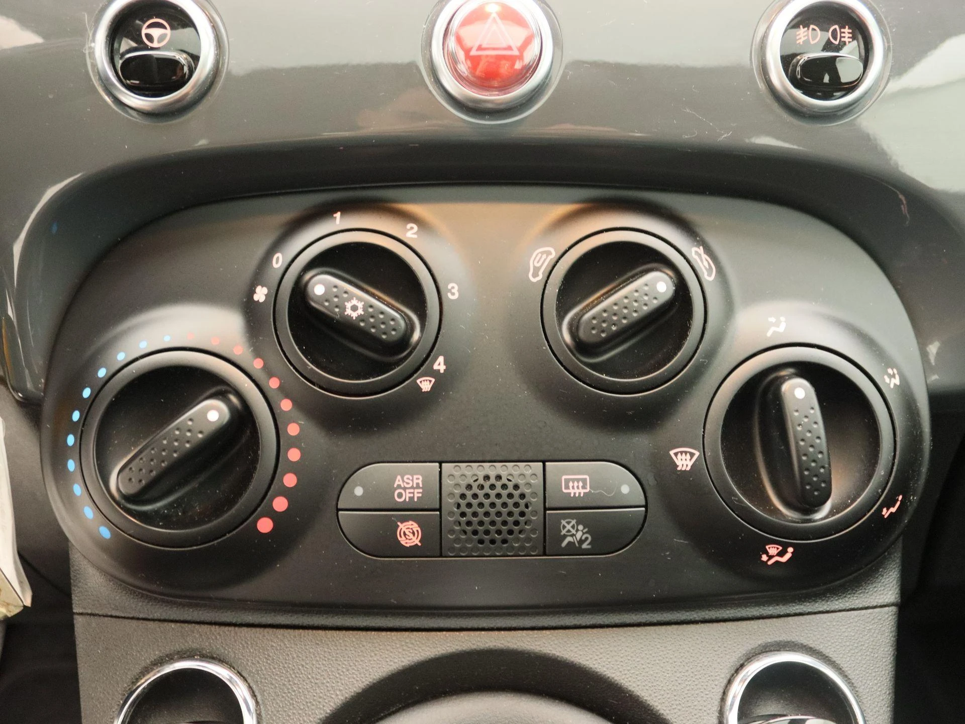 Fiat 500 1.0 Hybrid Launch Edition