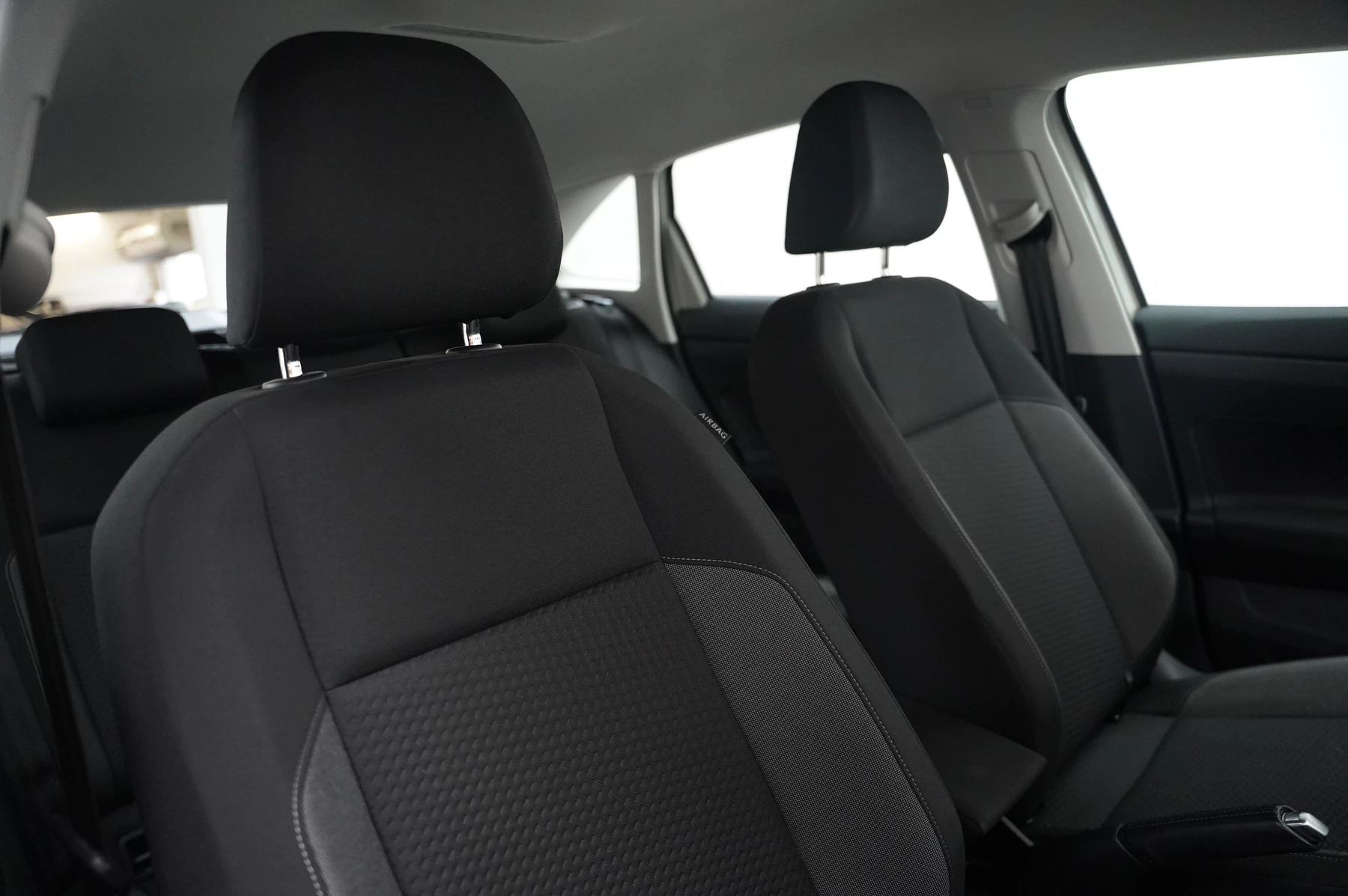 Volkswagen-Taigo-image-9