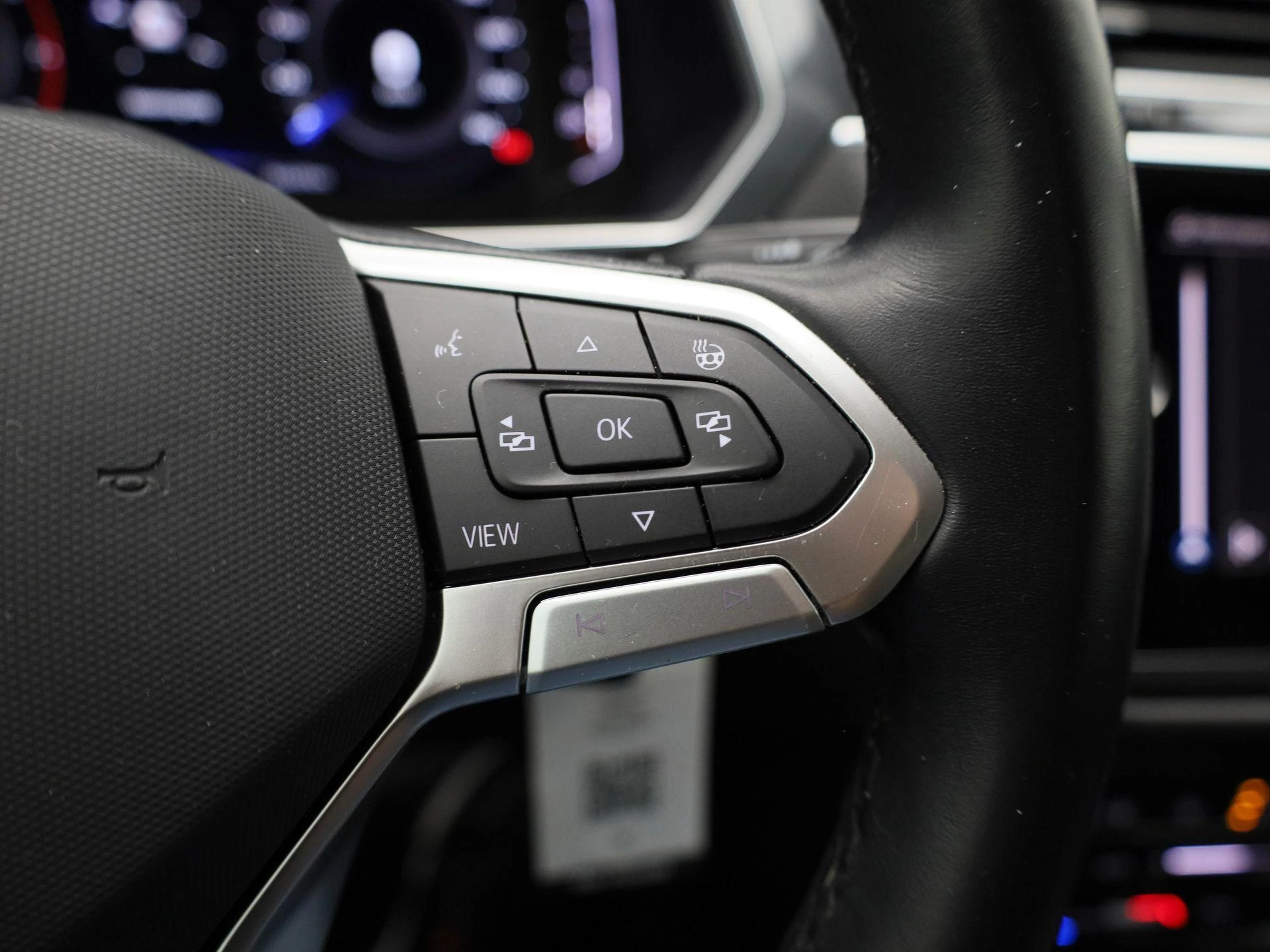 Volkswagen-Tiguan Allspace-image-17