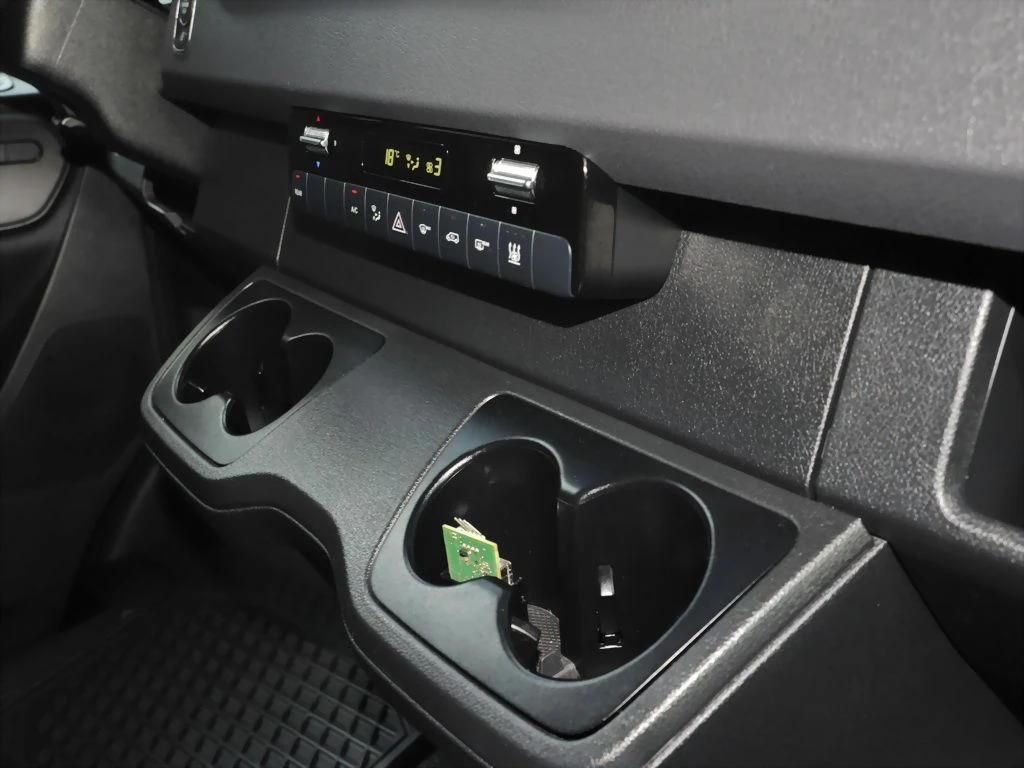 Mercedes-Benz-Sprinter 317-image-10
