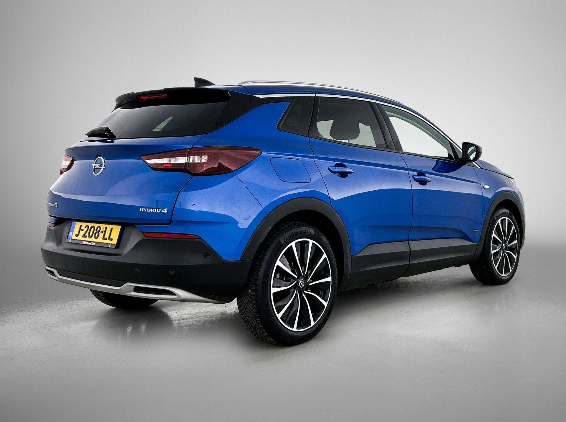 Opel-Grandland X-image-3