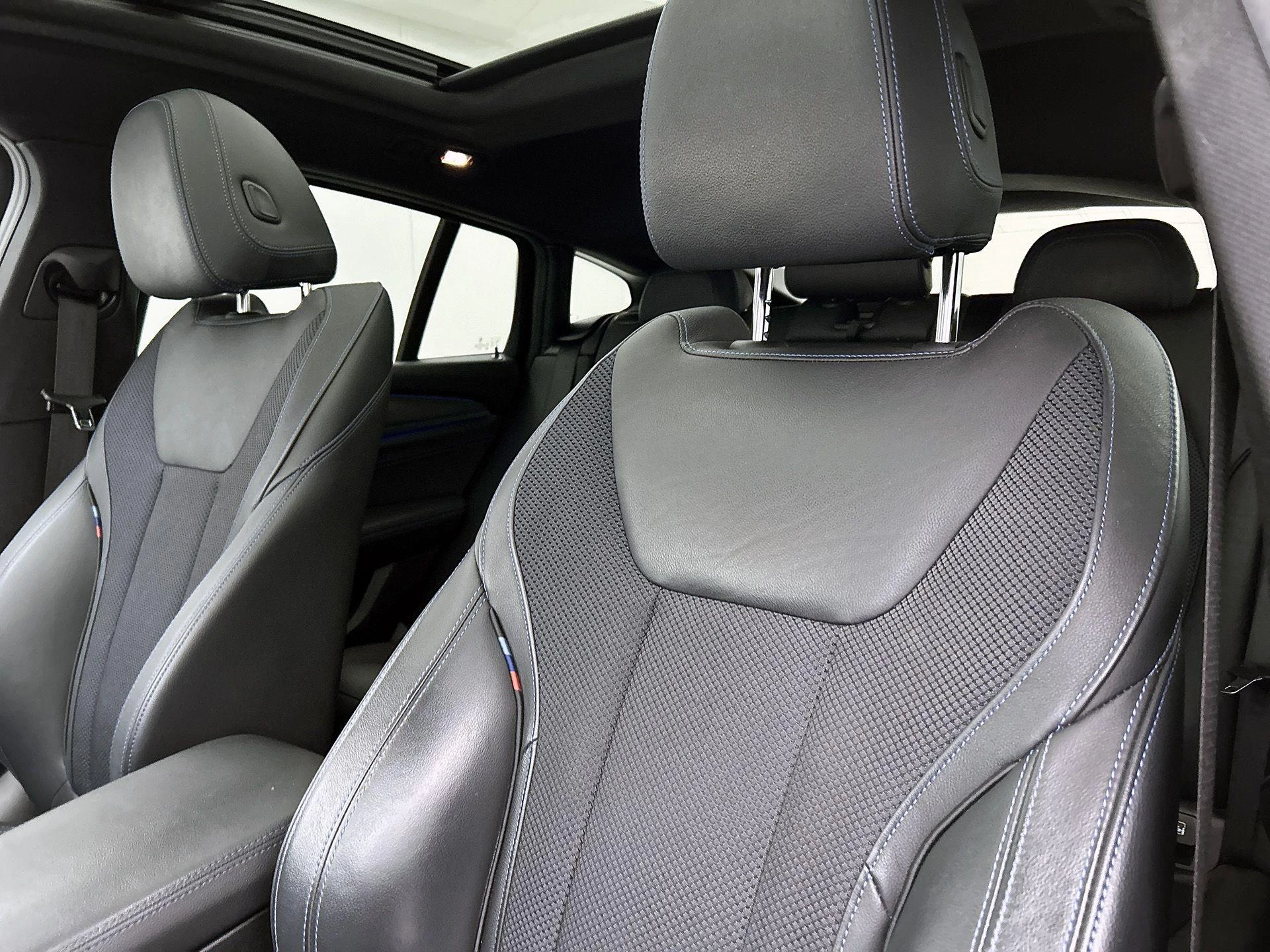 BMW X4 xDrive20i High Executive