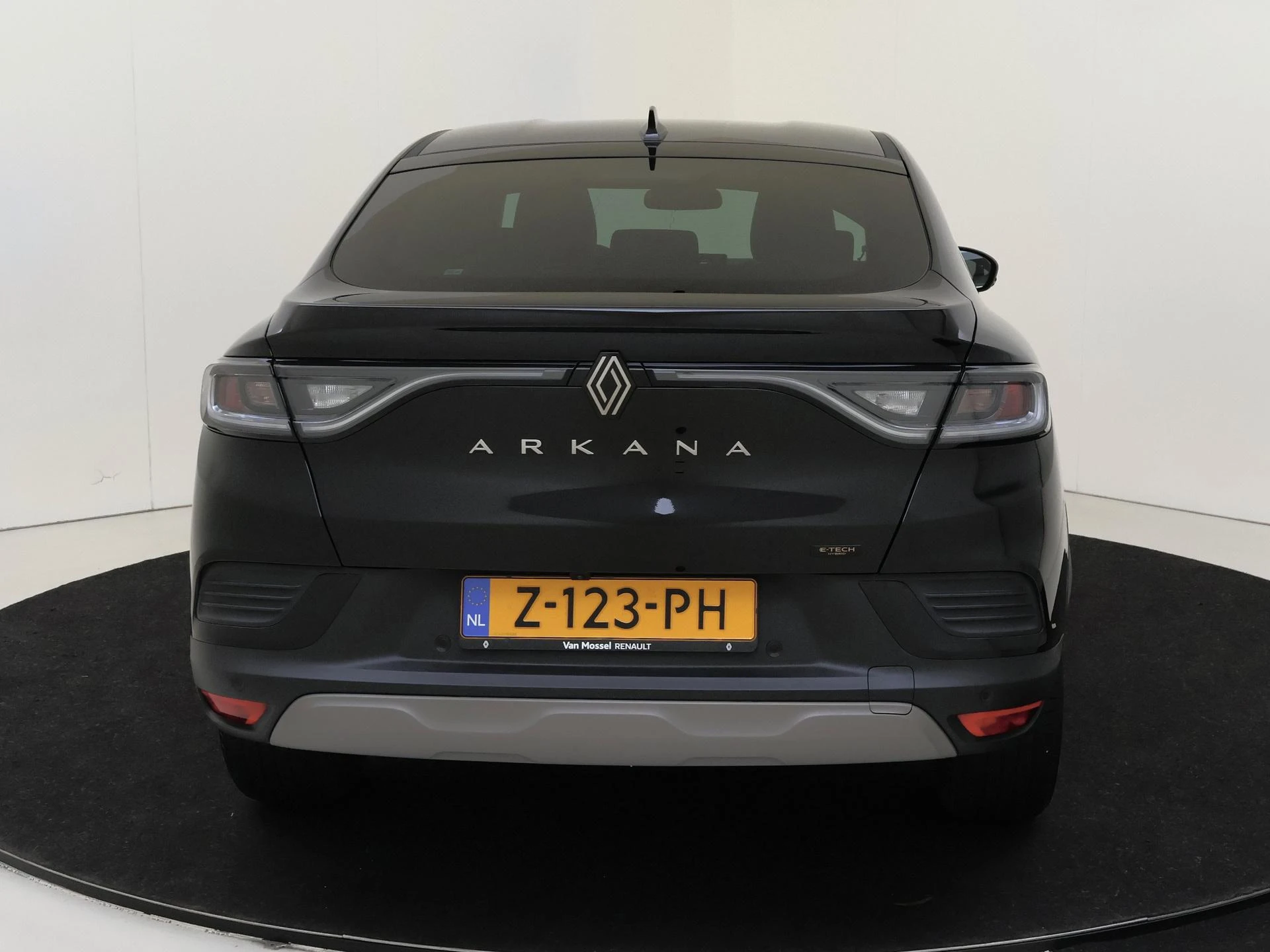 Renault-Arkana-image-6
