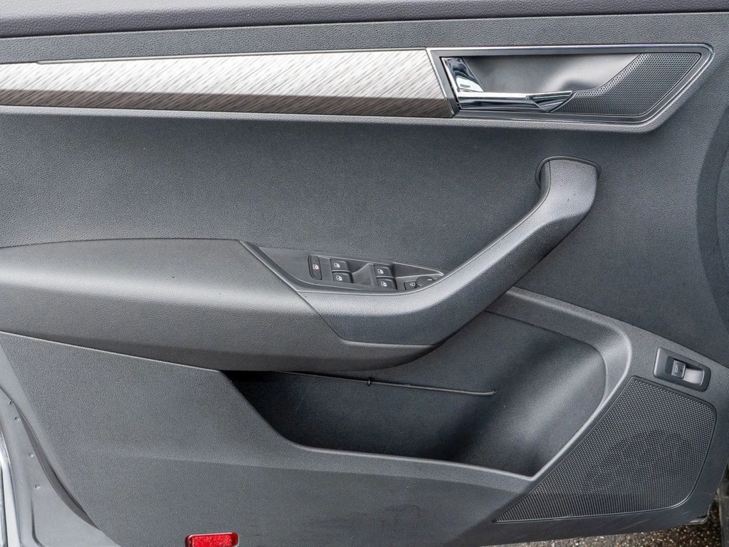 Škoda Karoq 1.5 TSI DSG Tour Matrix, AHK, Navi