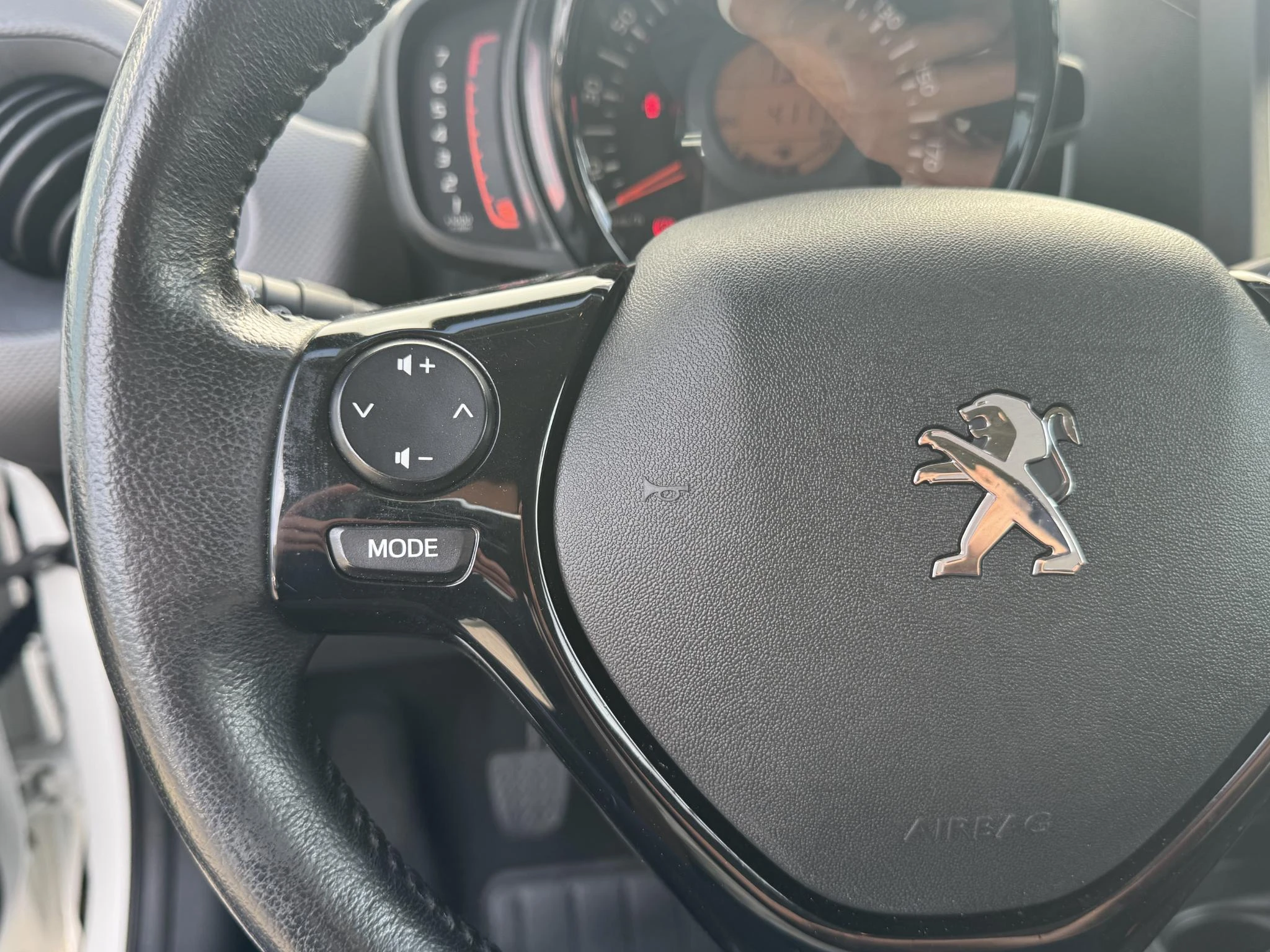 Peugeot-108-image-12