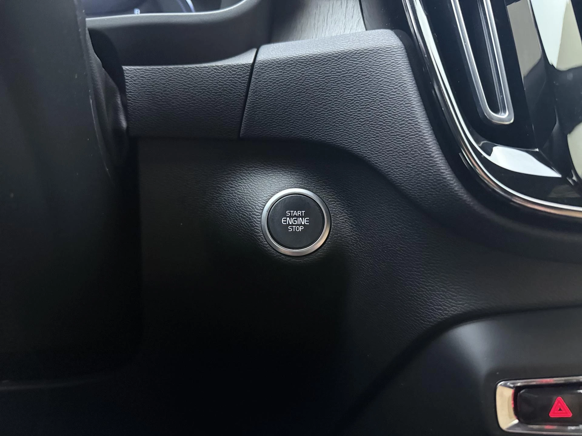 Volvo-XC40-image-30