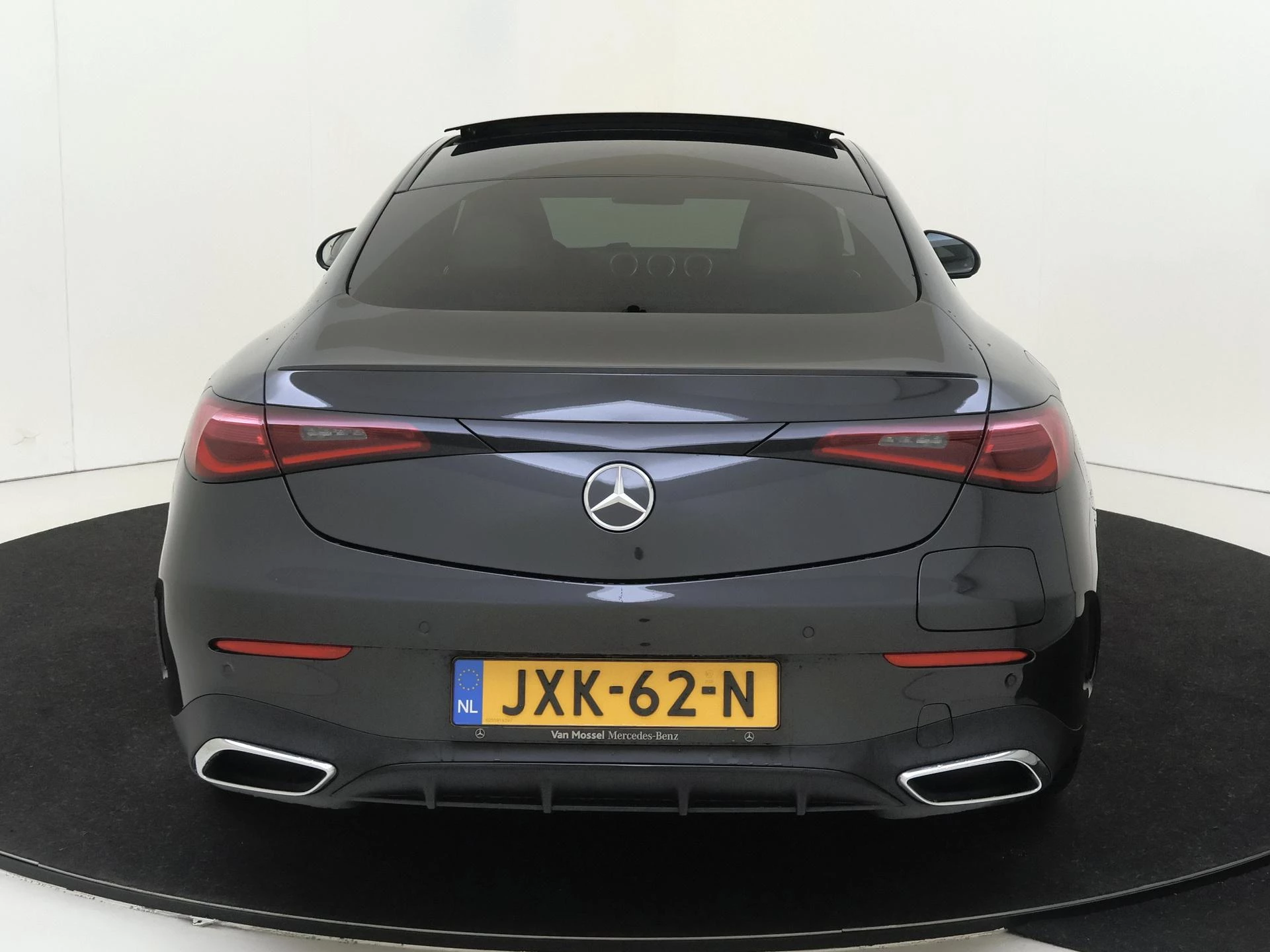 Mercedes-Benz-CLE-image-6