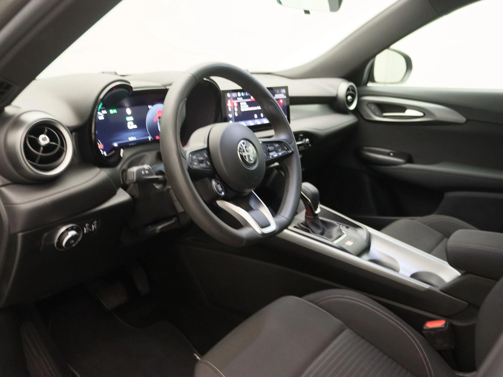 Alfa Romeo Tonale 1.5T Hybrid Super