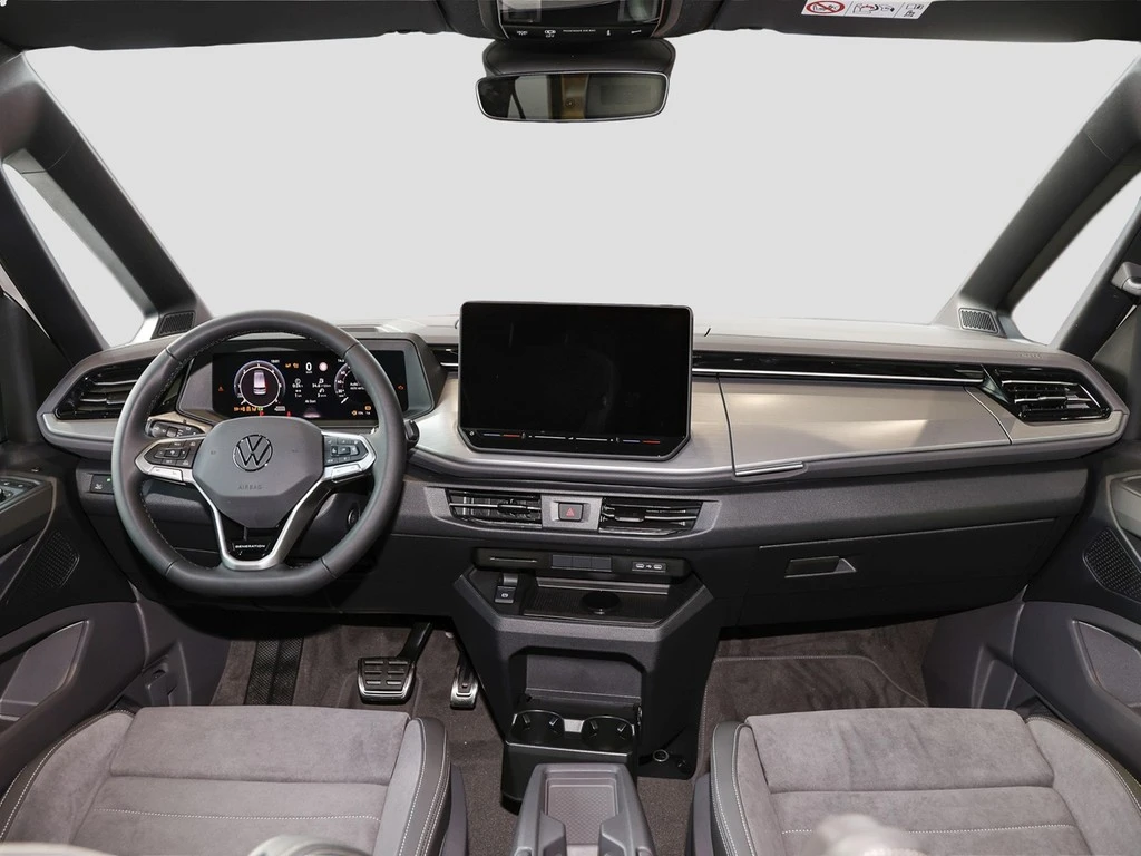 Volkswagen-Multivan-image-9