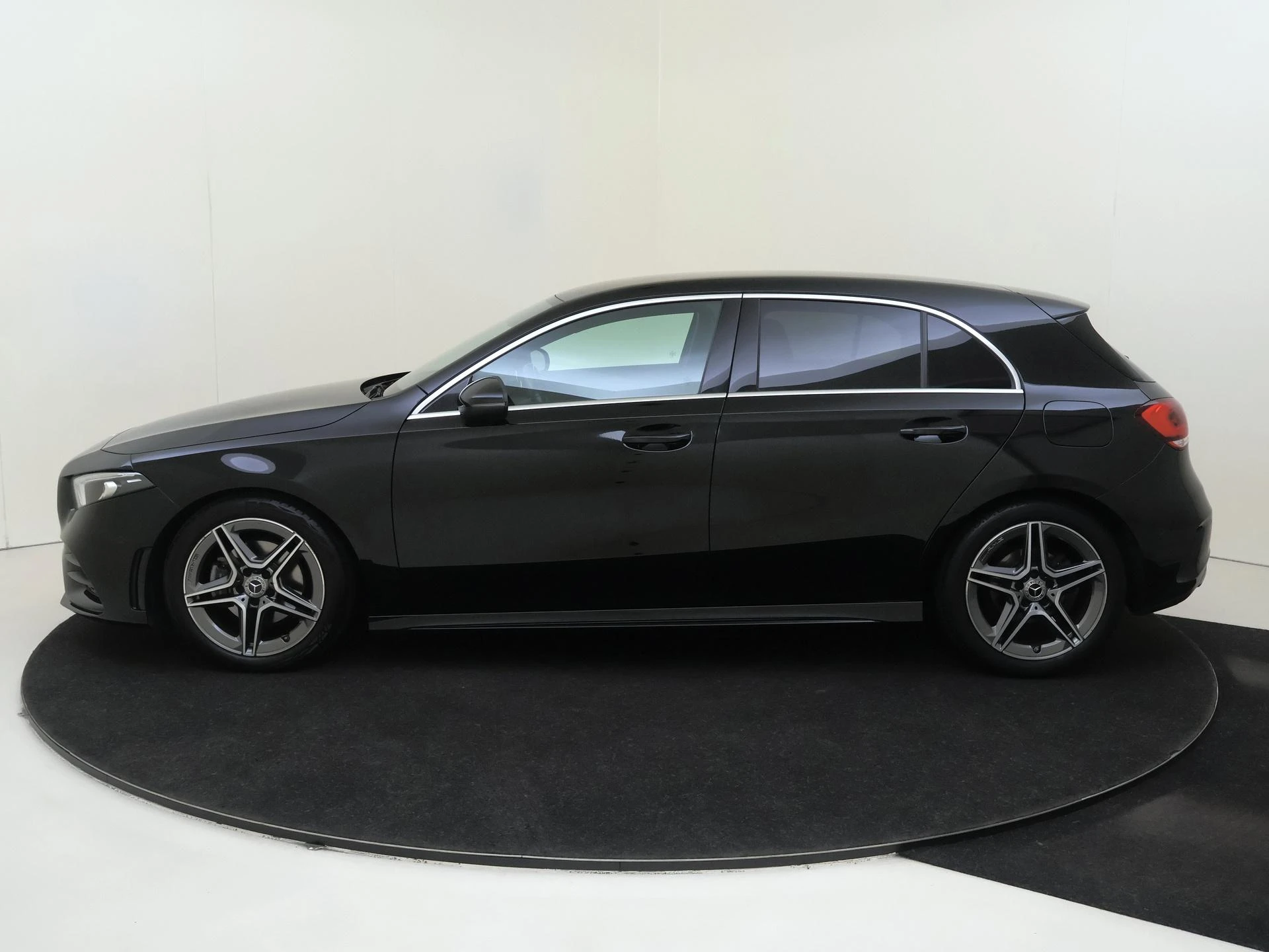 Mercedes-Benz A-Klasse 180 Business Solution AMG
