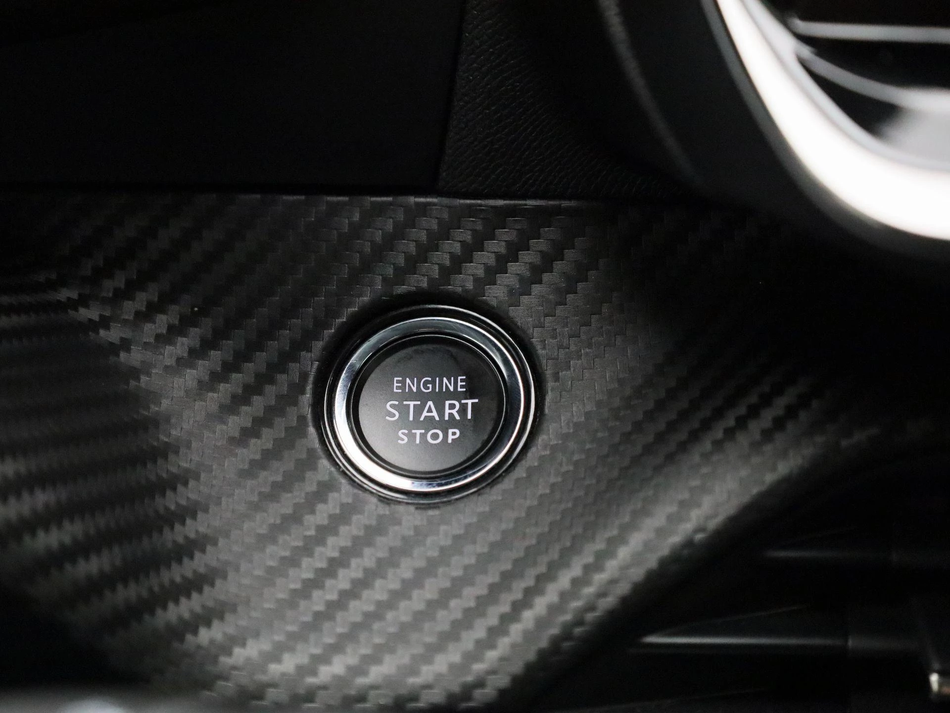 Peugeot 2008 1.5 BlueHDi S&S Allure Pack LED | Carplay | Camera
