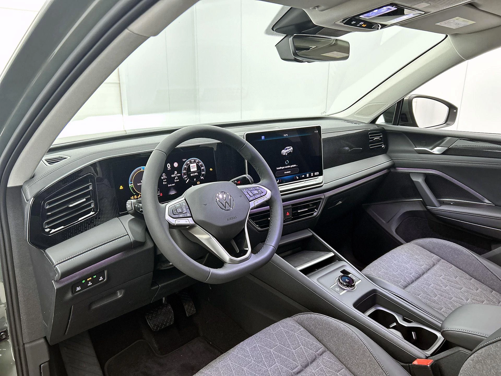 Volkswagen-Tiguan-image-20