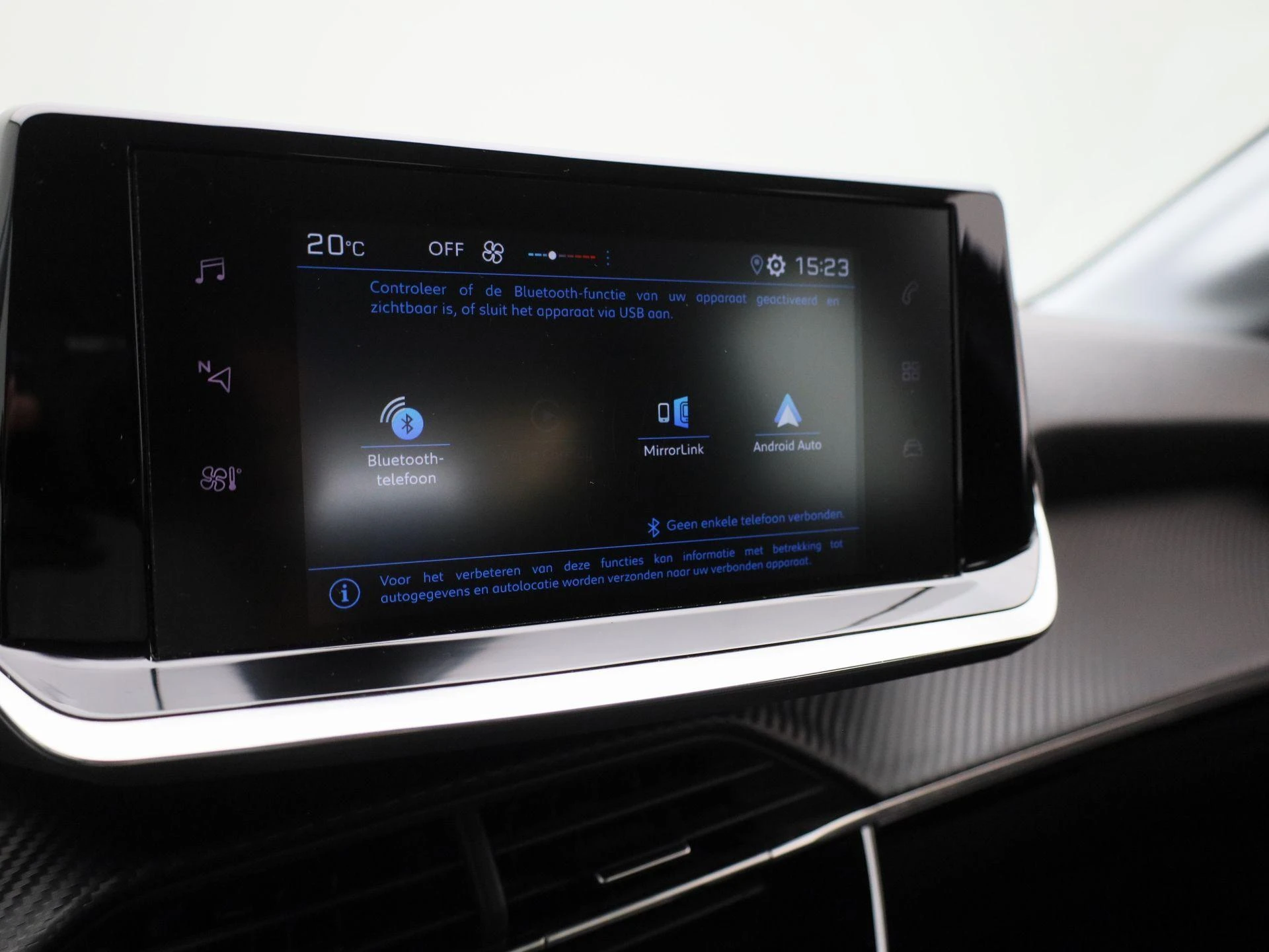Peugeot-208-image-20