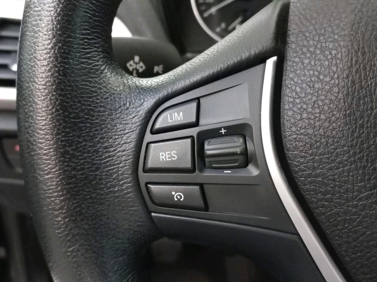 BMW-Série 1-image-14