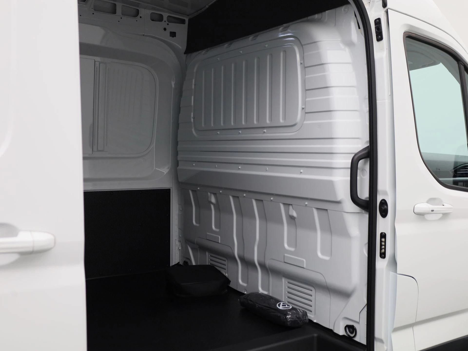 Maxus eDeliver9 L3H2 Business DEAL 89 kWh