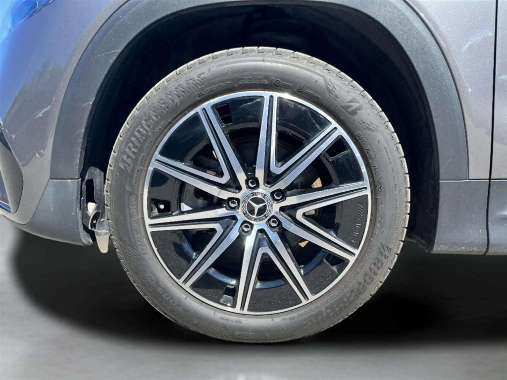 Mercedes-Benz-EQB-image-8