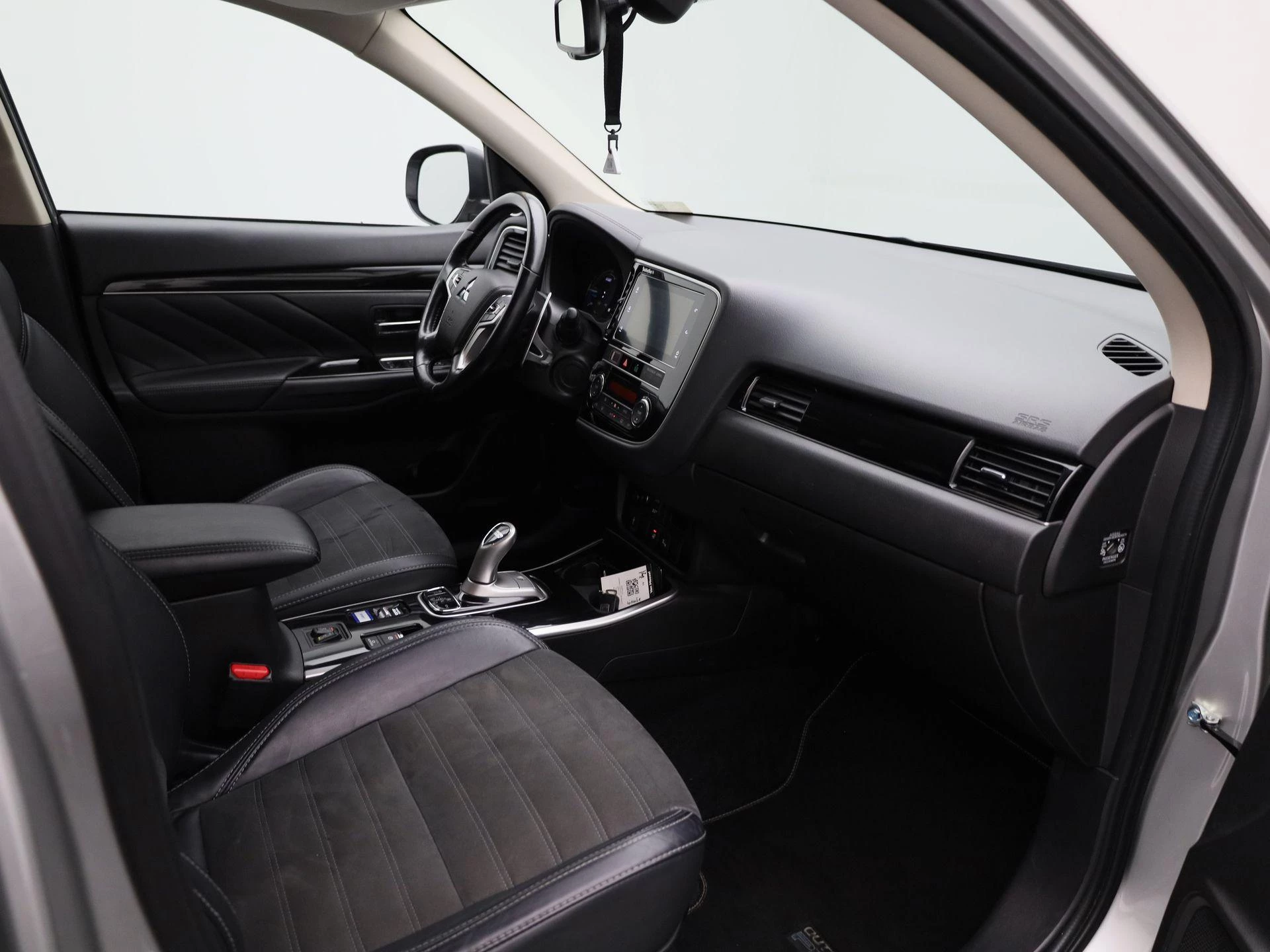 Mitsubishi-Outlander-image-27
