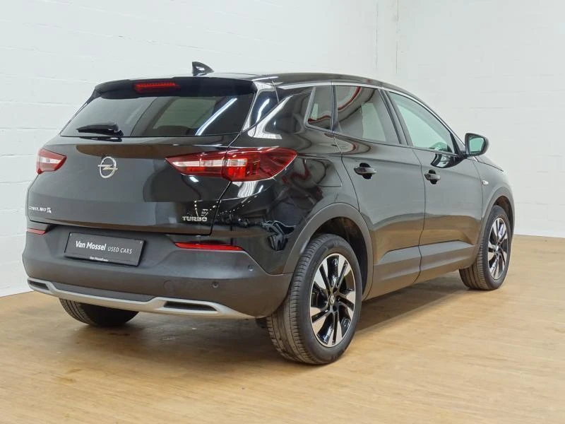 Opel-Grandland X-image-4