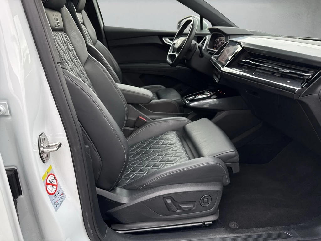 Audi Q4 e-tron 50 quattro *S line*SOH93%*Matrix*Pano*